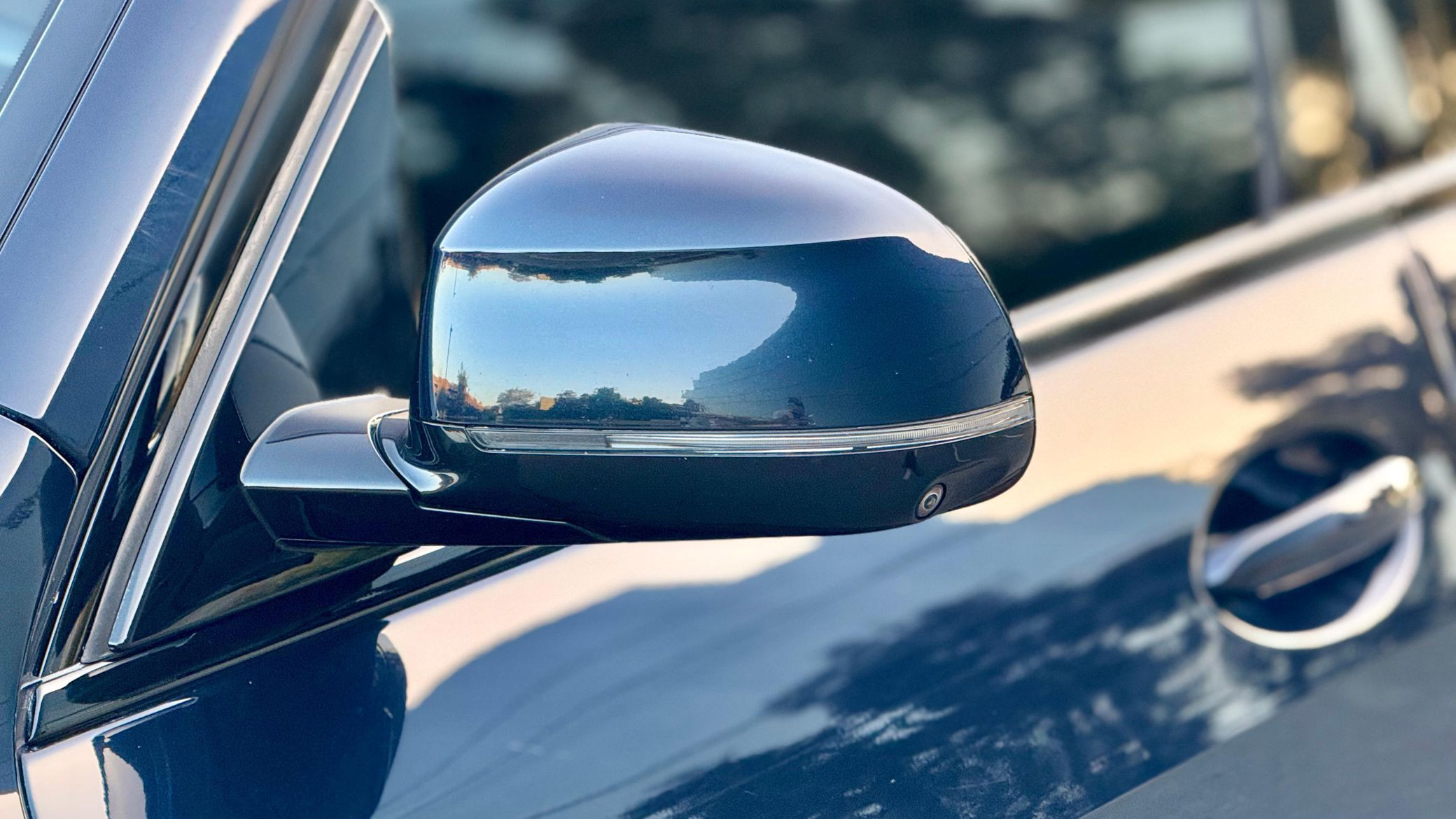 2021 BMW X7 M50i - Image 7