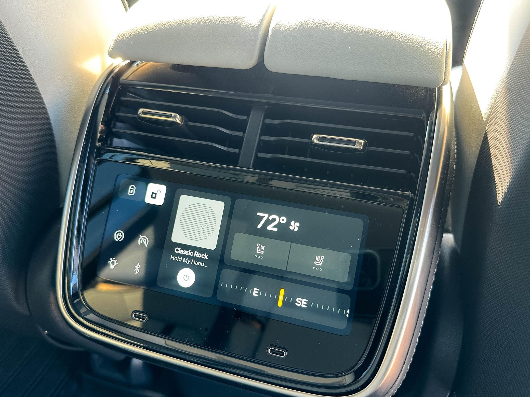 2023 Rivian R1S Adventure Edition - Image 37