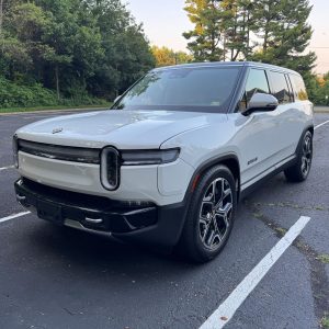 2025 Rivian R1S Adventure Edition