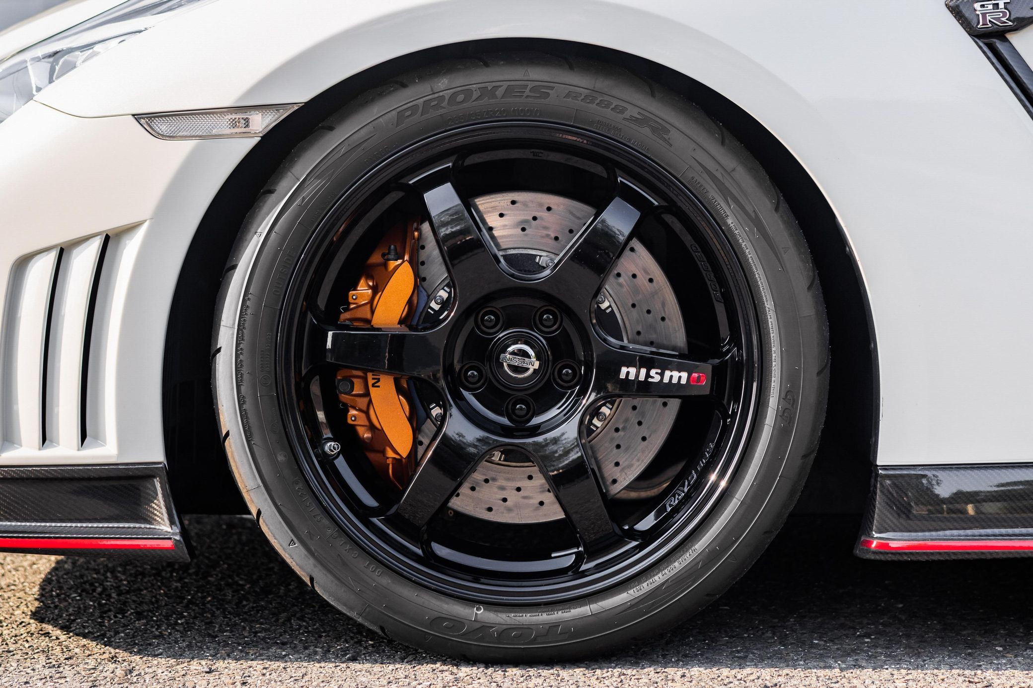 2015 Nissan GT-R NISMO - Image 23