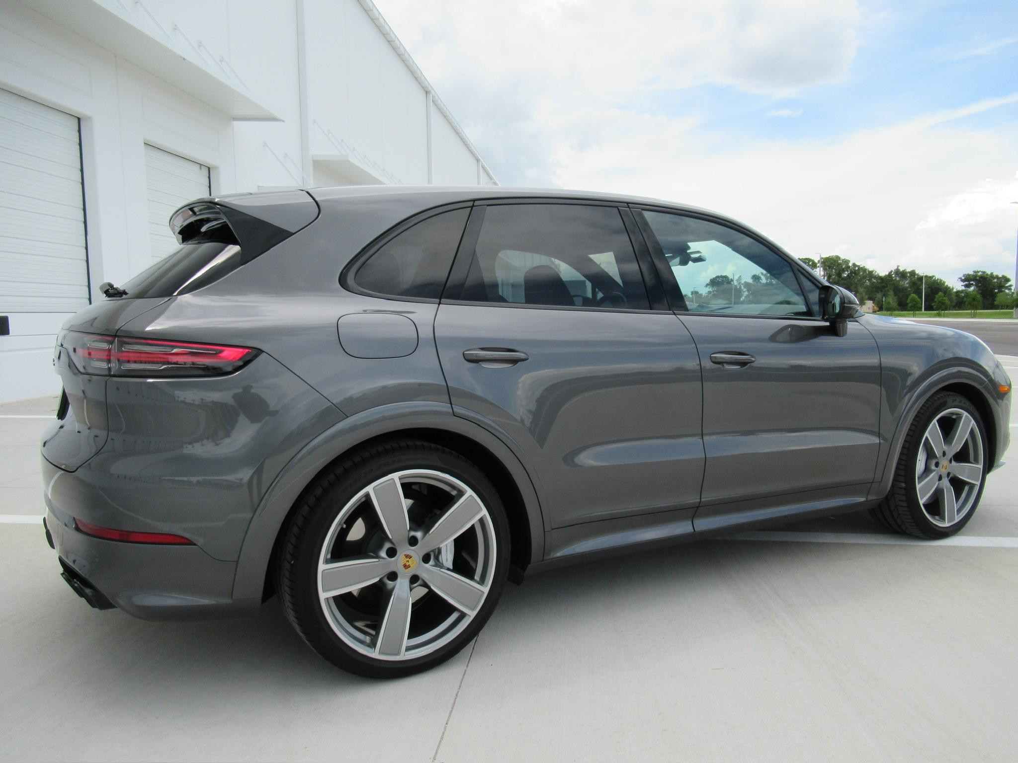 2019 Porsche Cayenne Turbo - Image 41