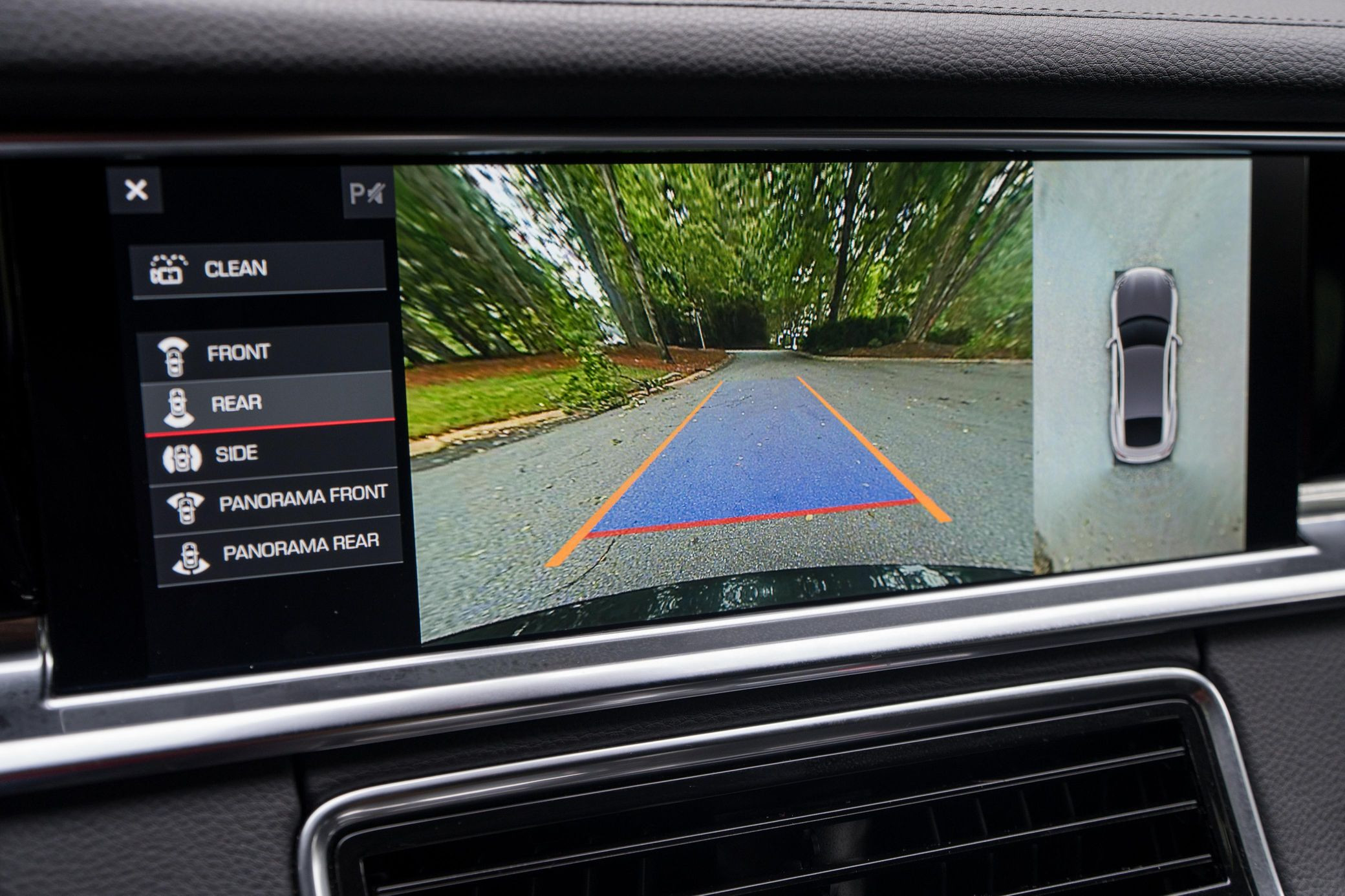 2020 Porsche Panamera 4S - Image 24