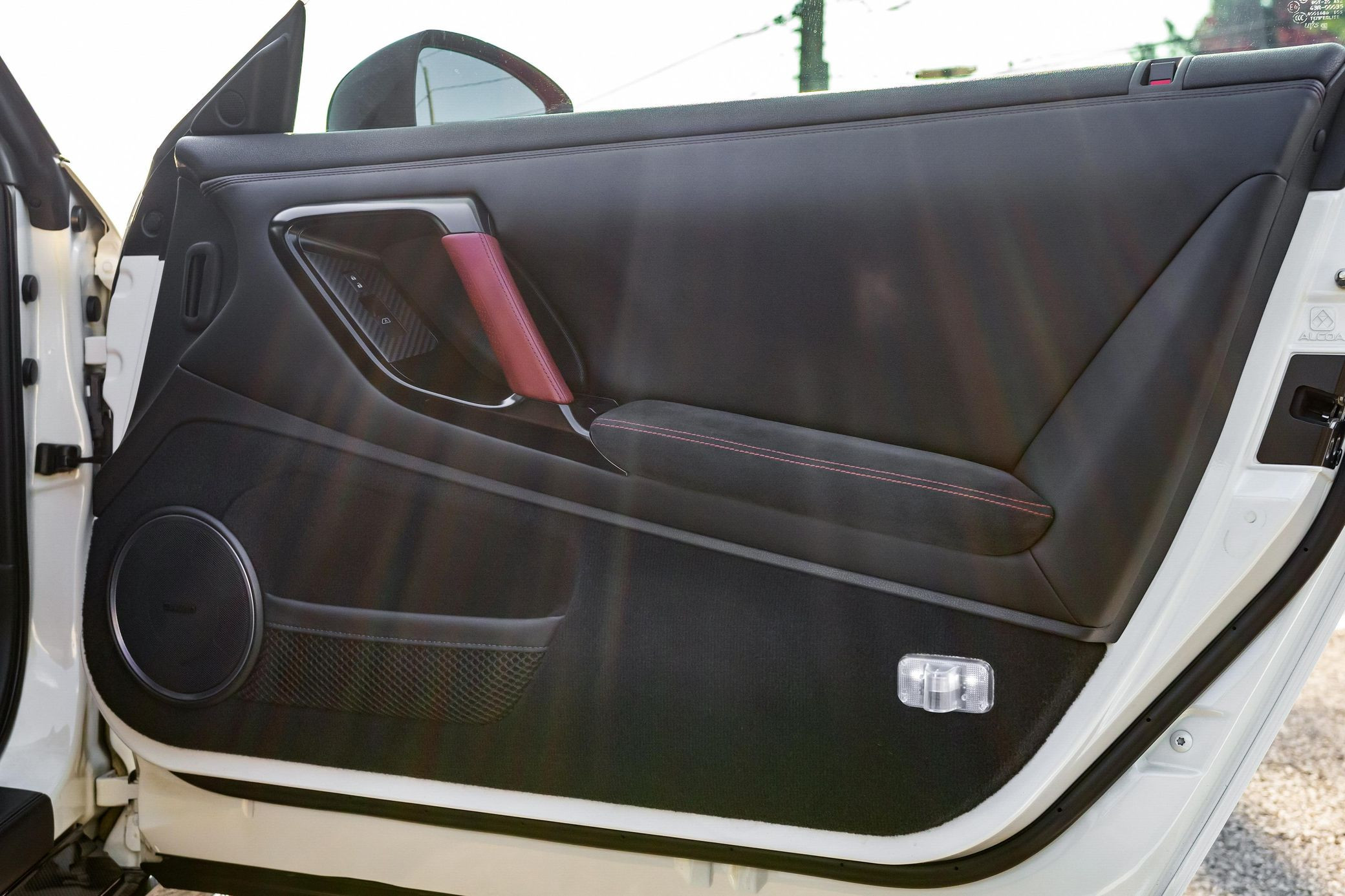 2015 Nissan GT-R NISMO - Image 26