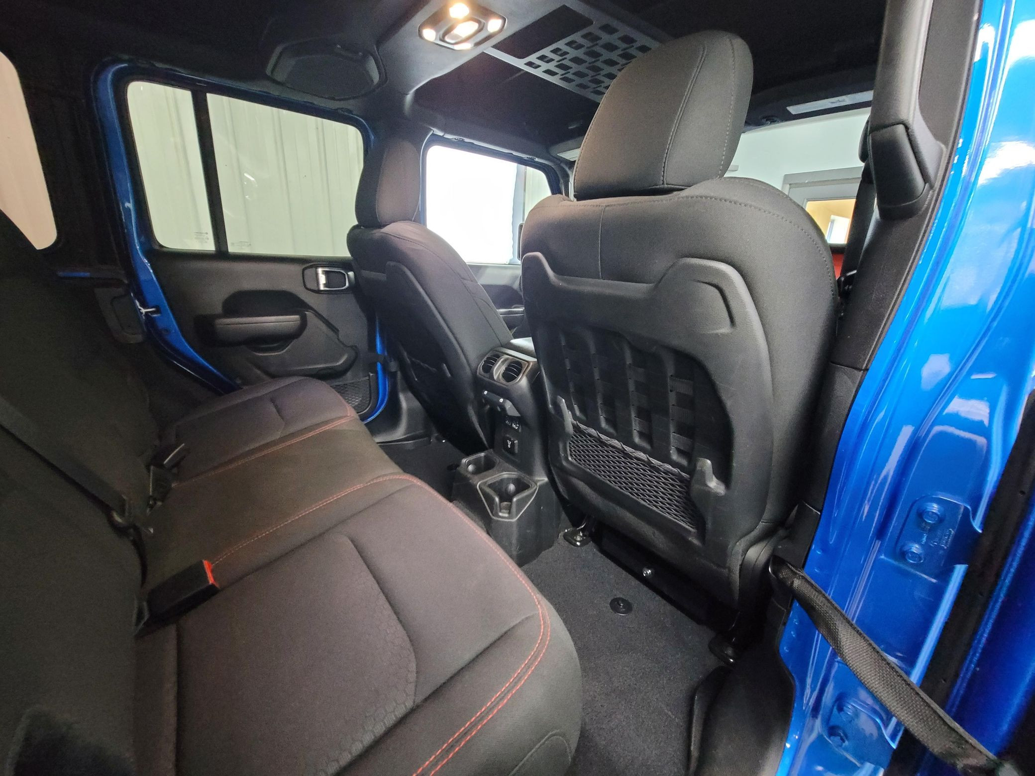 2023 Jeep Wrangler Rubicon - Image 17