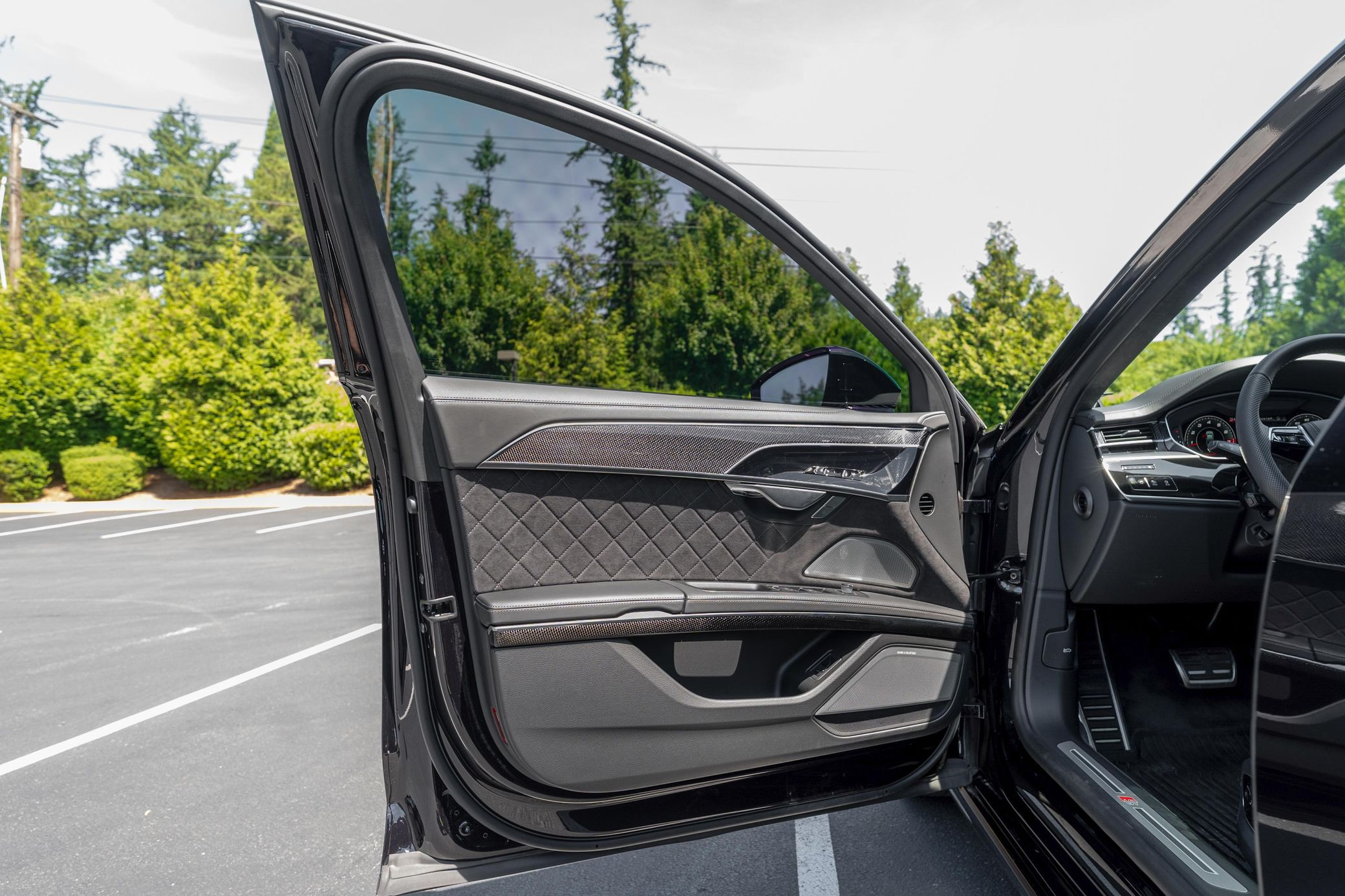 2025 Audi S8 - Image 44