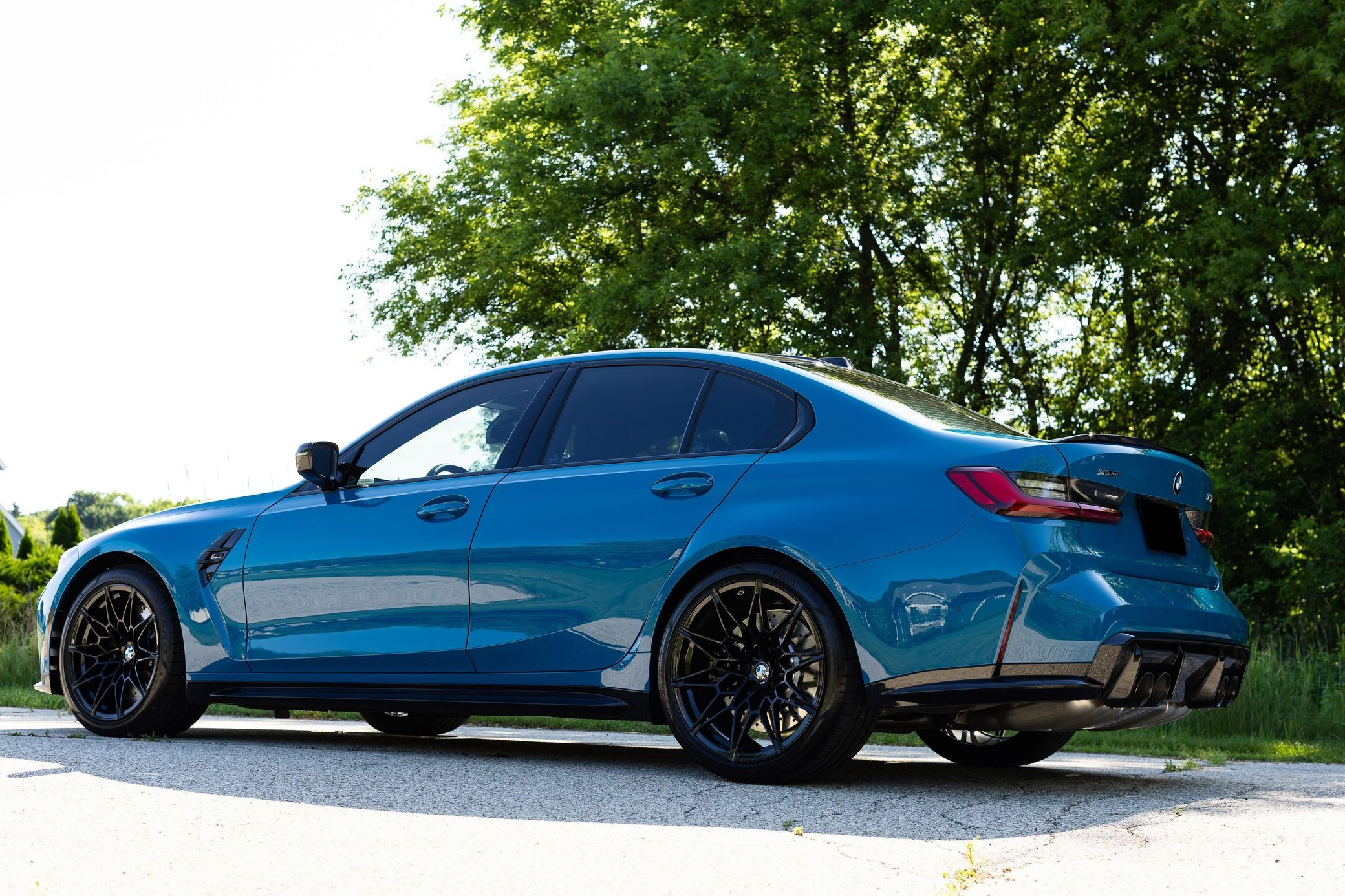 2025 BMW M3 Competition - Image 37