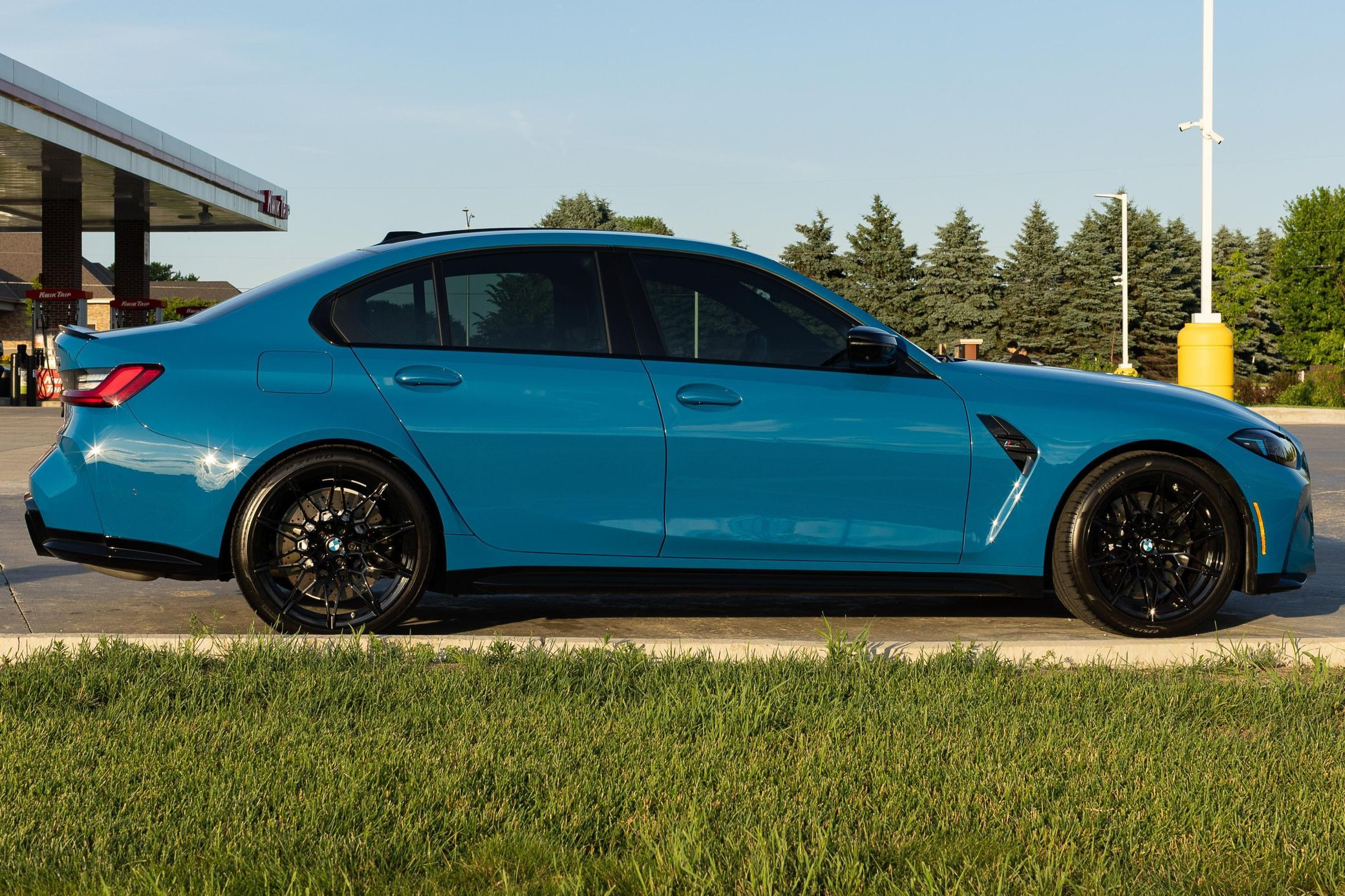 2025 BMW M3 Competition - Image 38