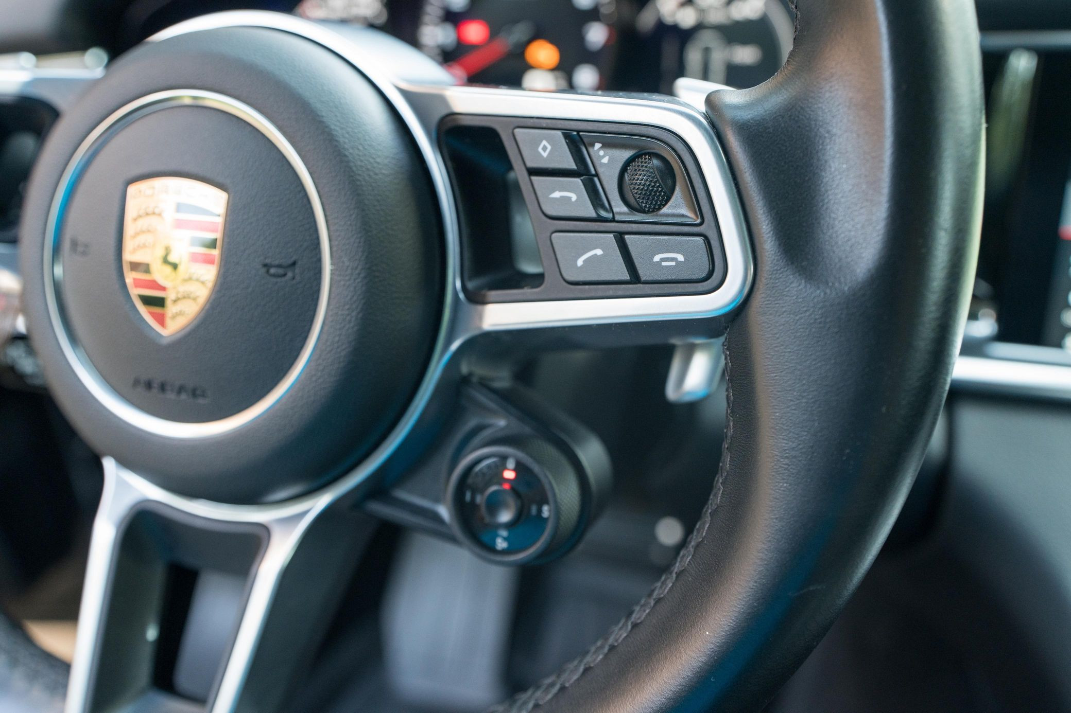 2020 Porsche Panamera 4S - Image 27