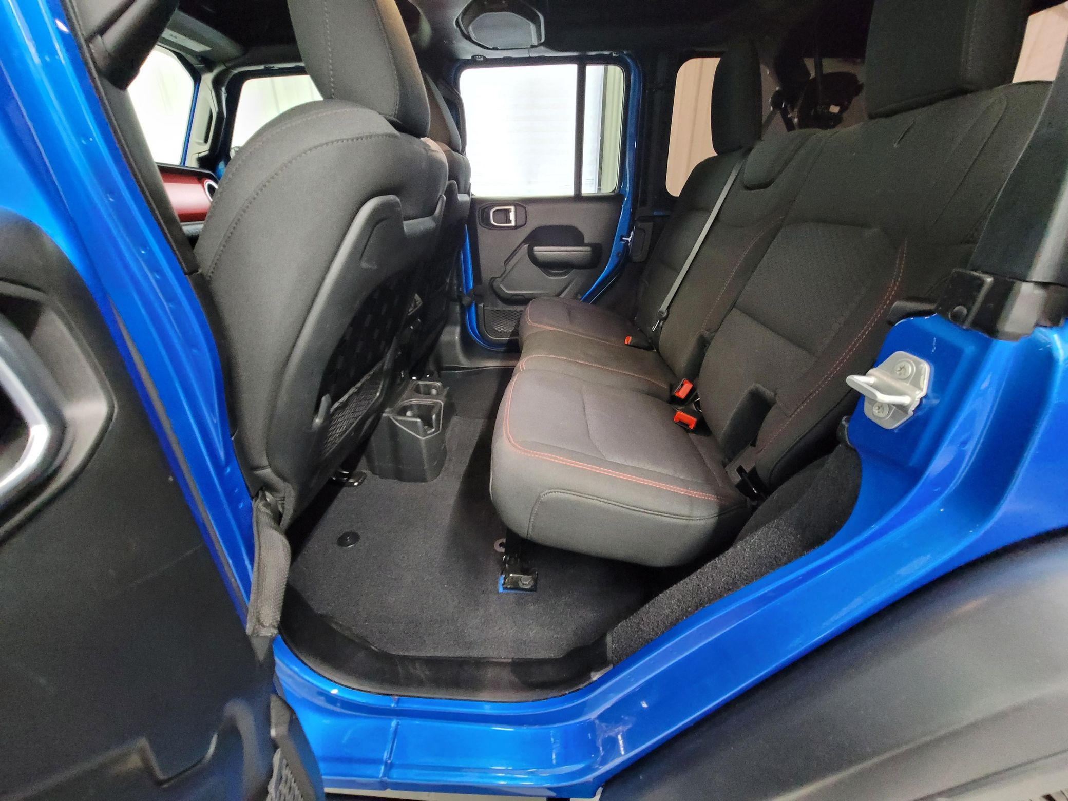 2023 Jeep Wrangler Rubicon - Image 20