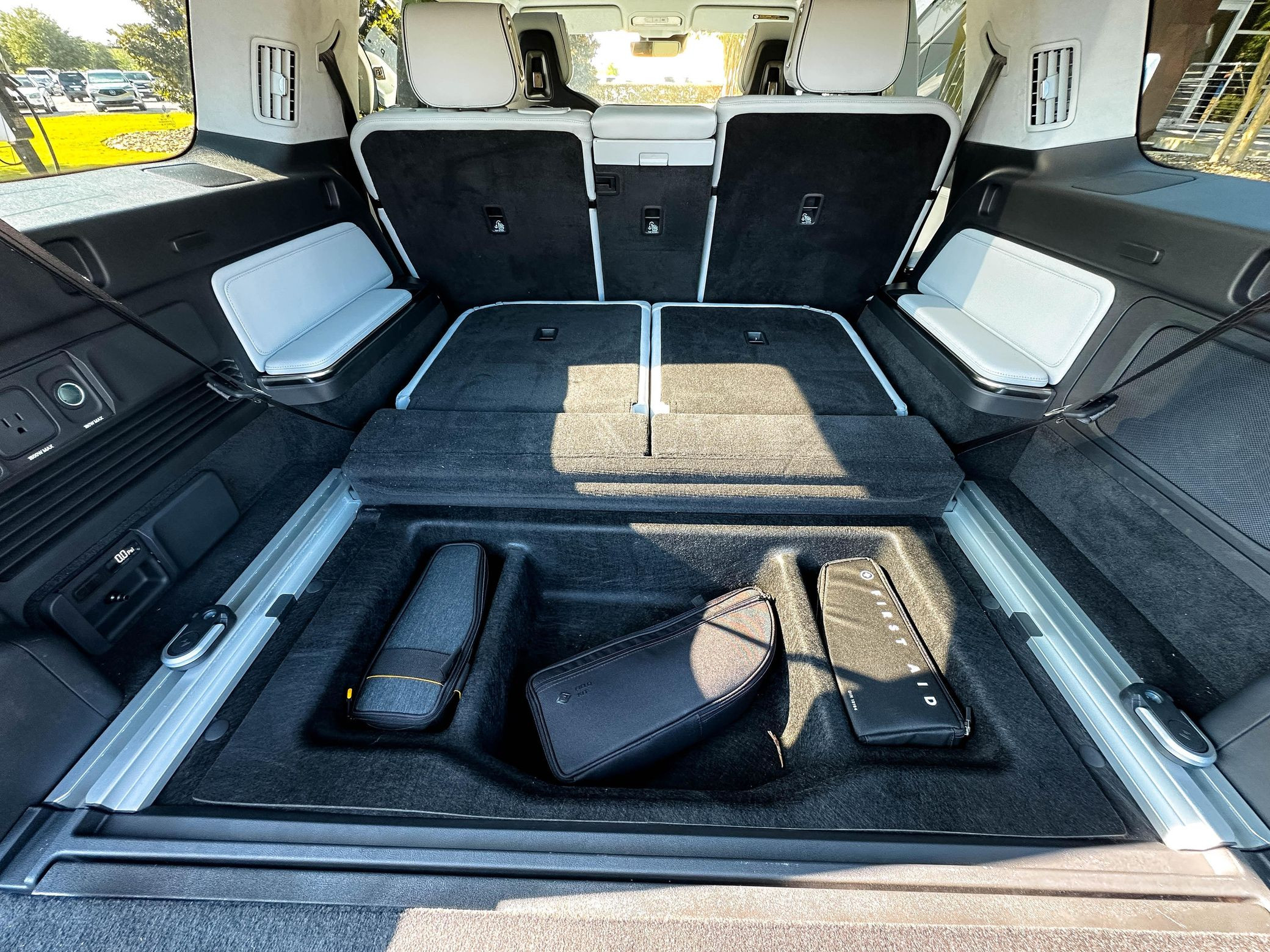 2023 Rivian R1S Adventure Edition - Image 48