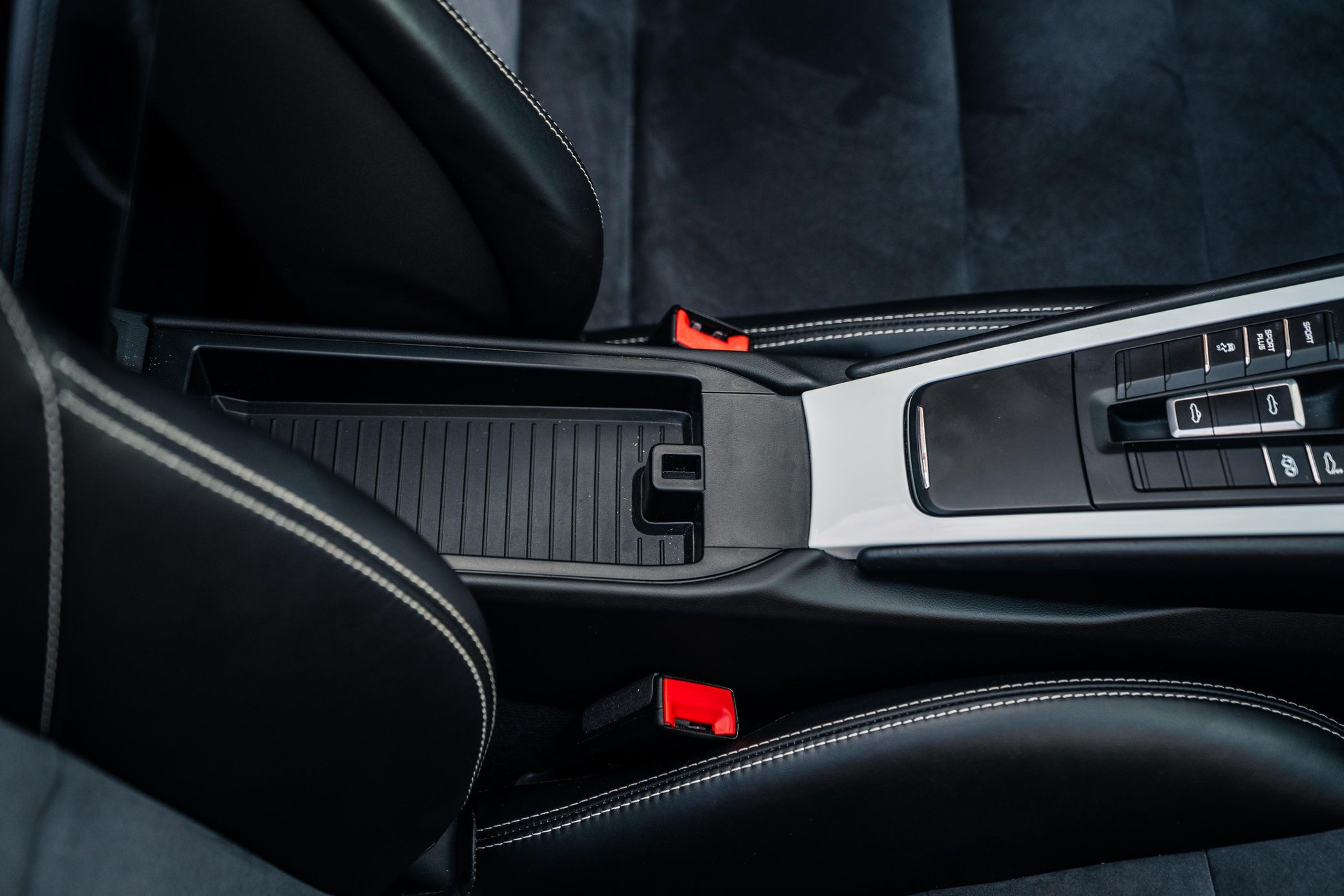 2016 Porsche Boxster Spyder - Image 78