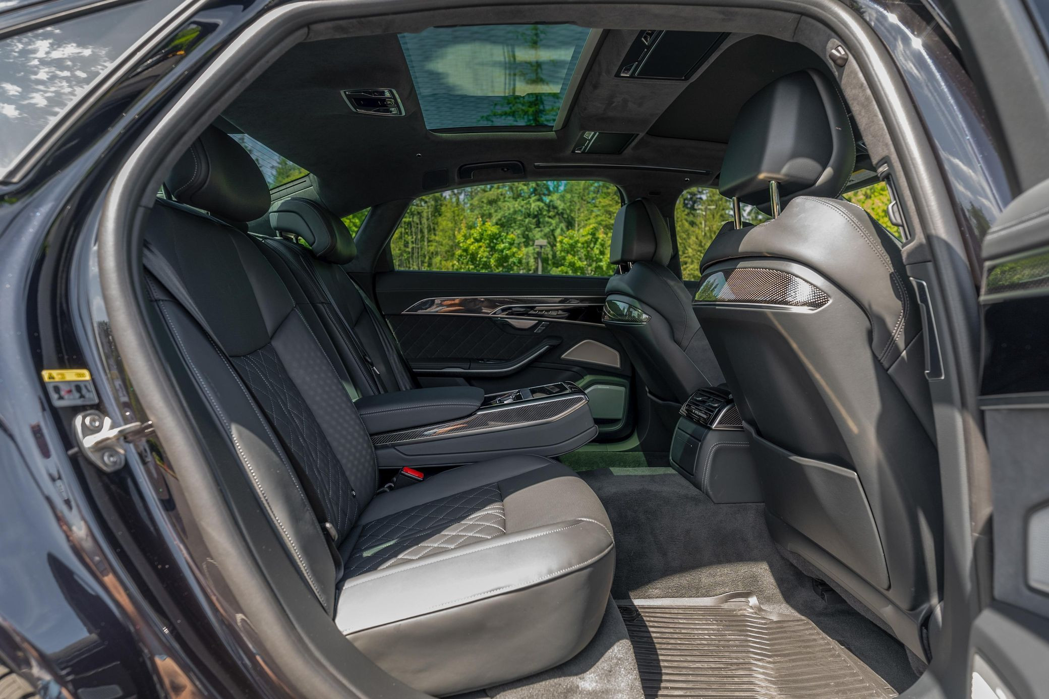 2025 Audi S8 - Image 48