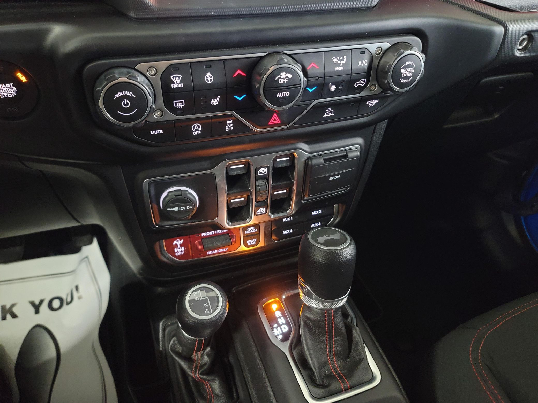 2023 Jeep Wrangler Rubicon - Image 26