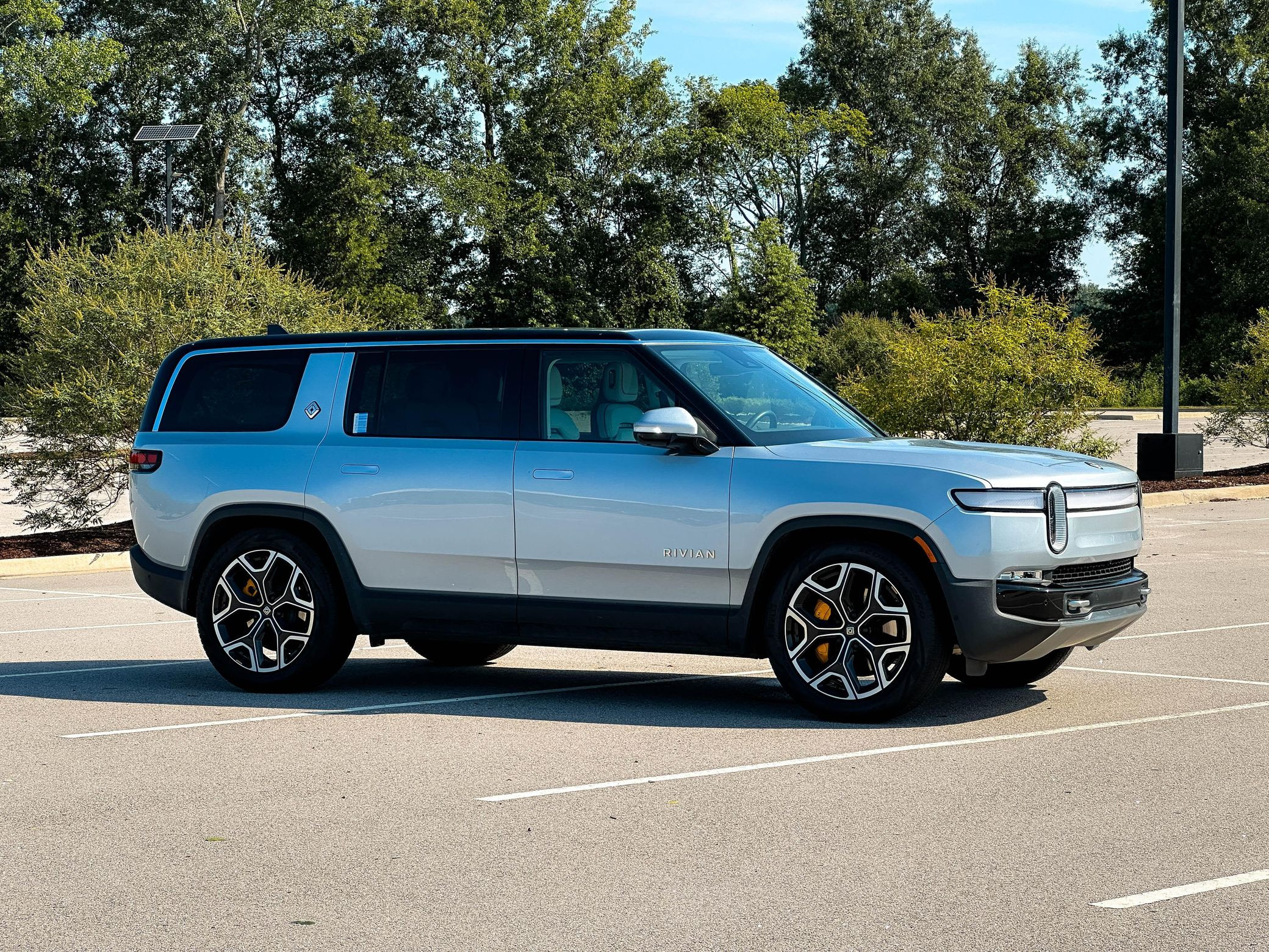 2023 Rivian R1S Adventure Edition - Image 52