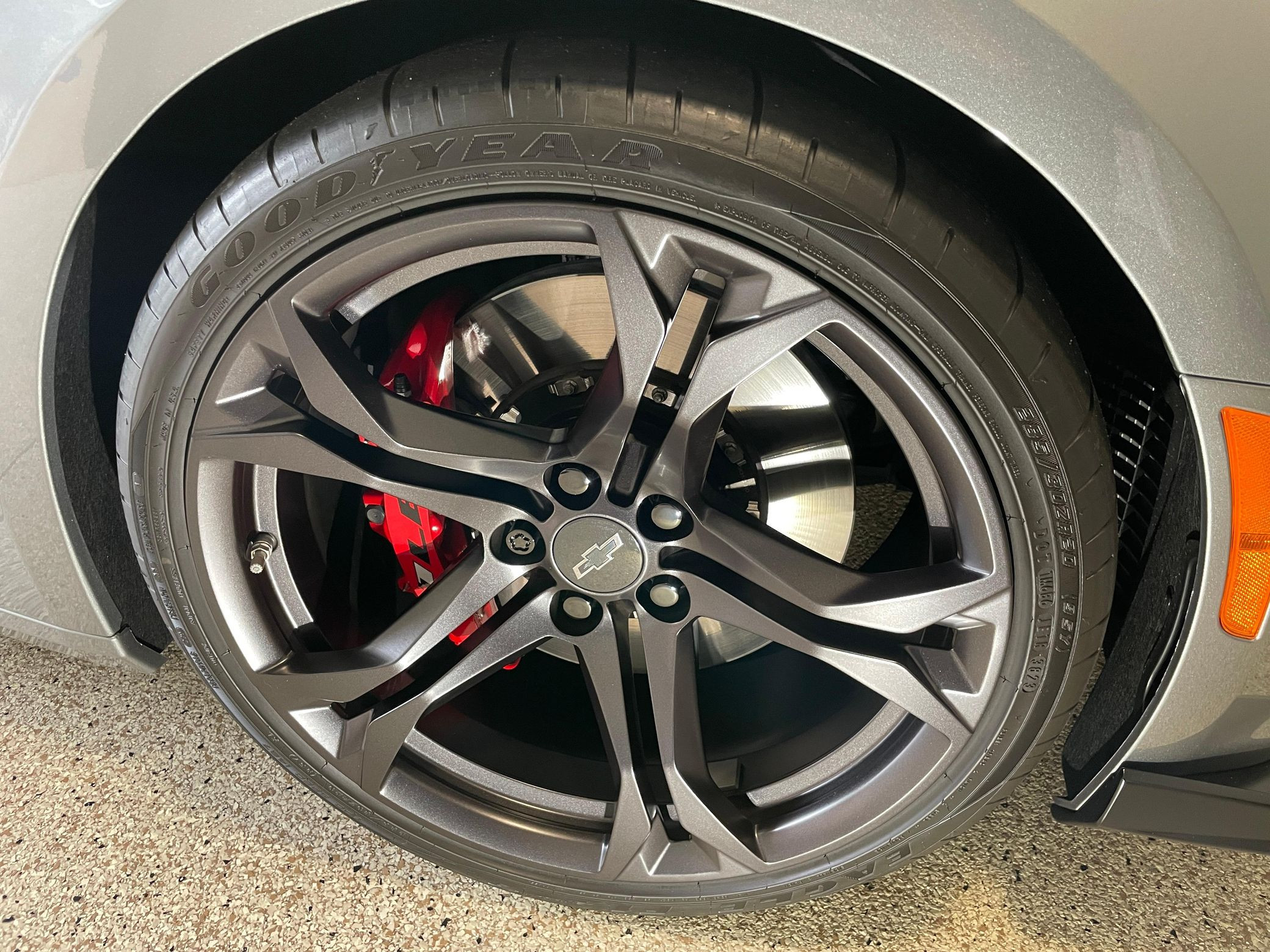 2024 Chevrolet Camaro 2SS 1LE - Image 9