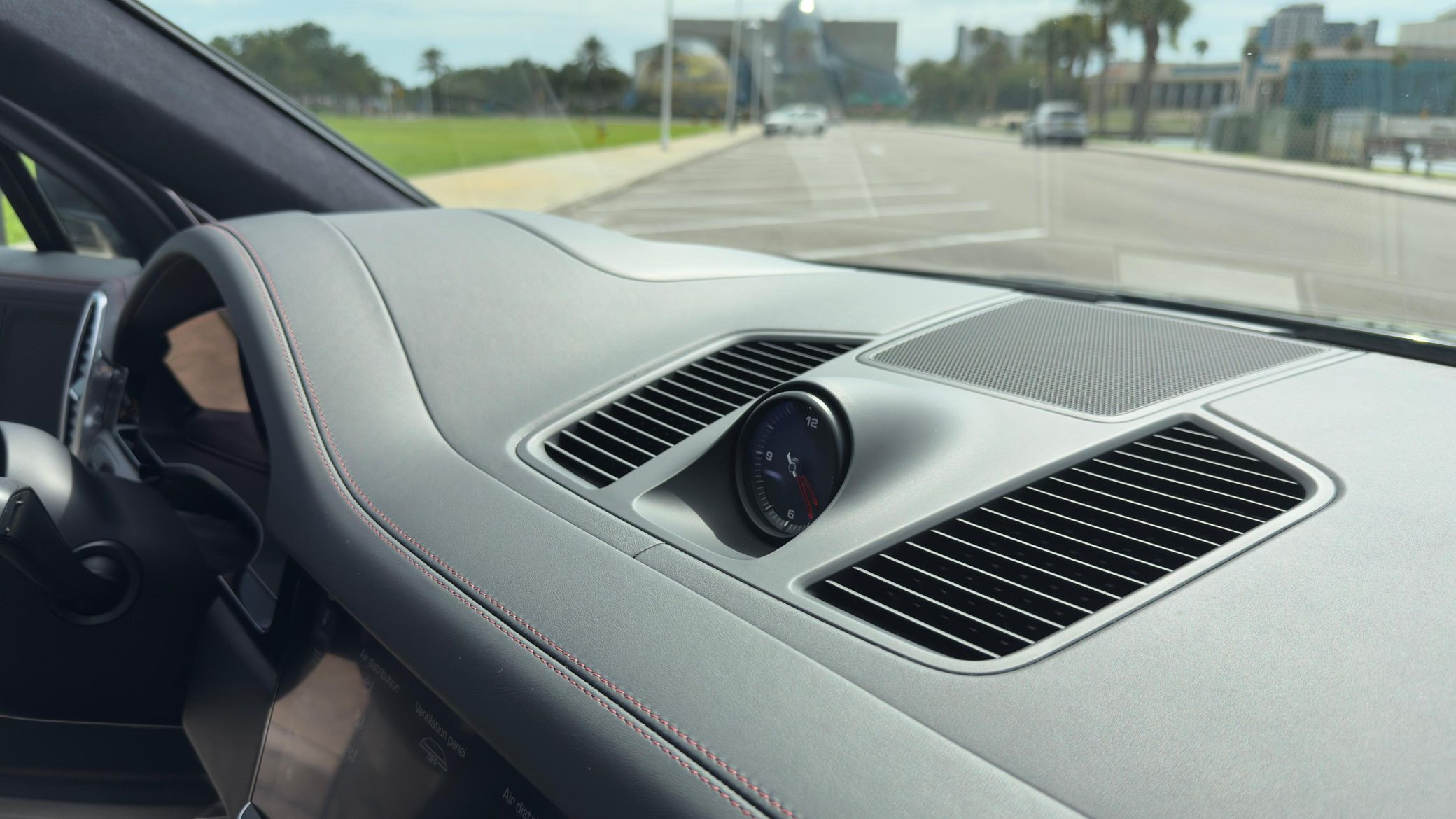 2019 Porsche Cayenne Turbo - Image 56