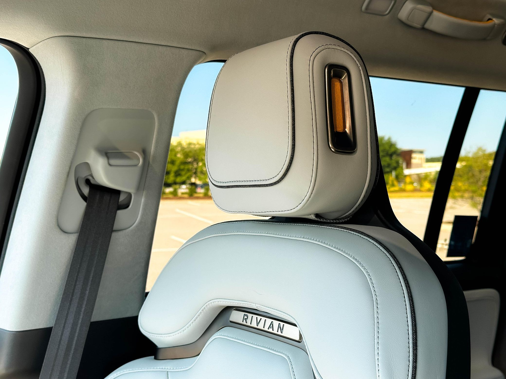 2023 Rivian R1S Adventure Edition - Image 59