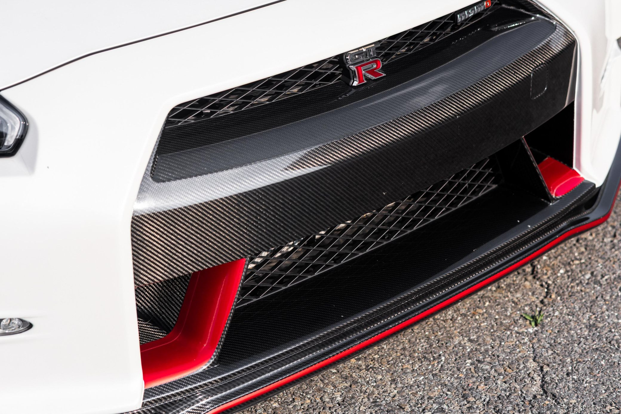 2015 Nissan GT-R NISMO - Image 42