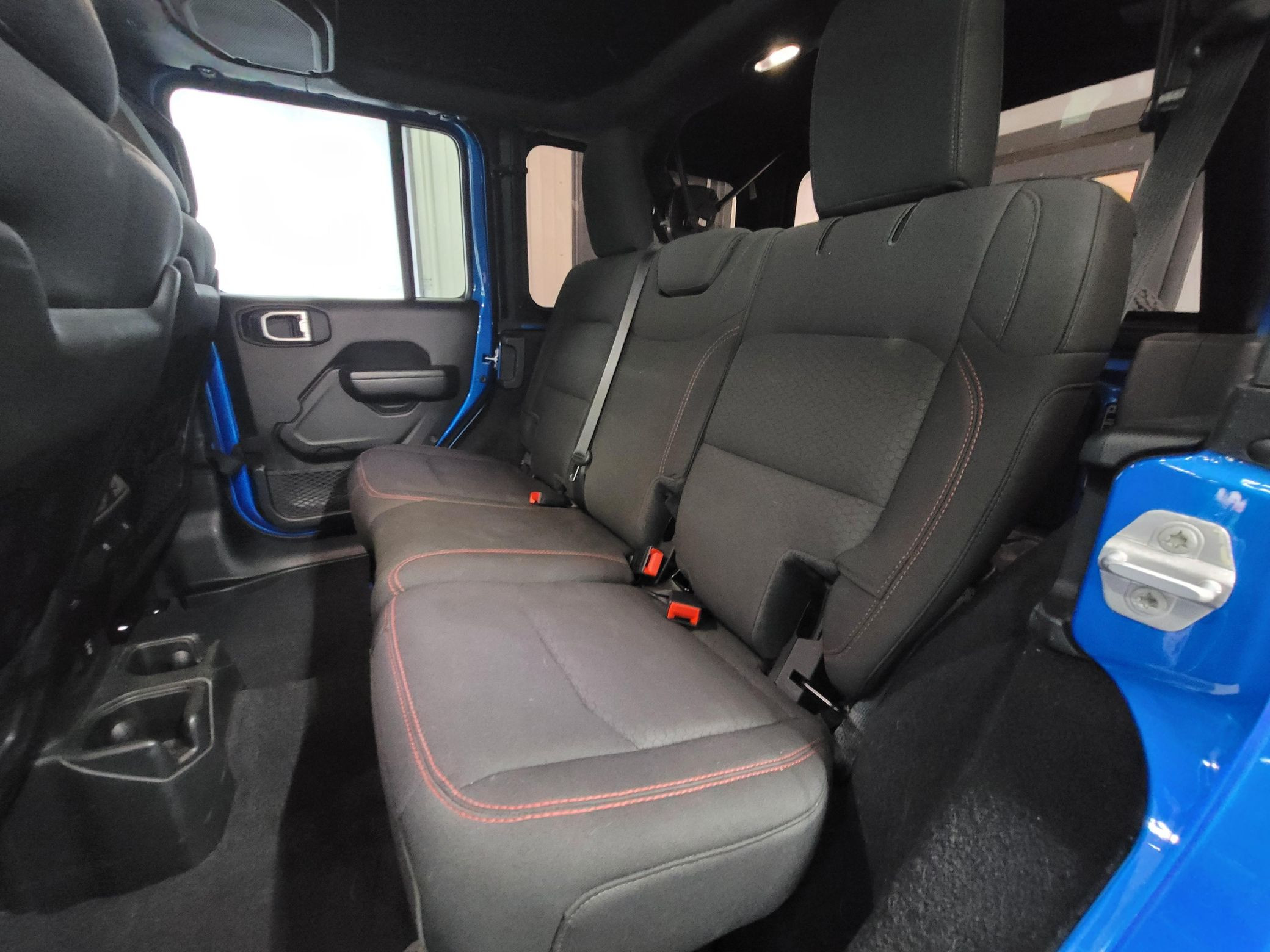 2023 Jeep Wrangler Rubicon - Image 34