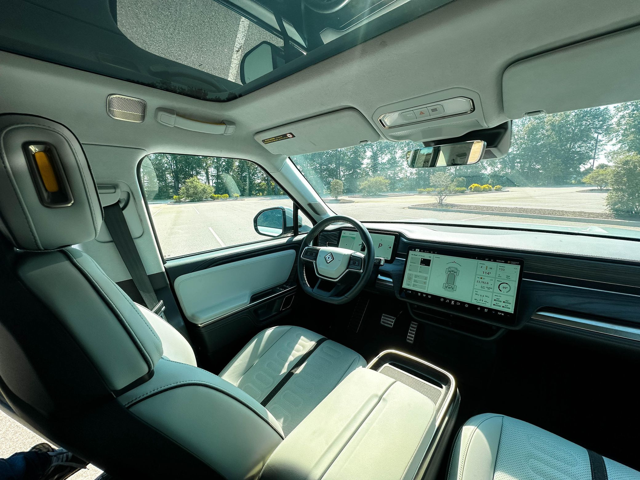 2023 Rivian R1S Adventure Edition - Image 64