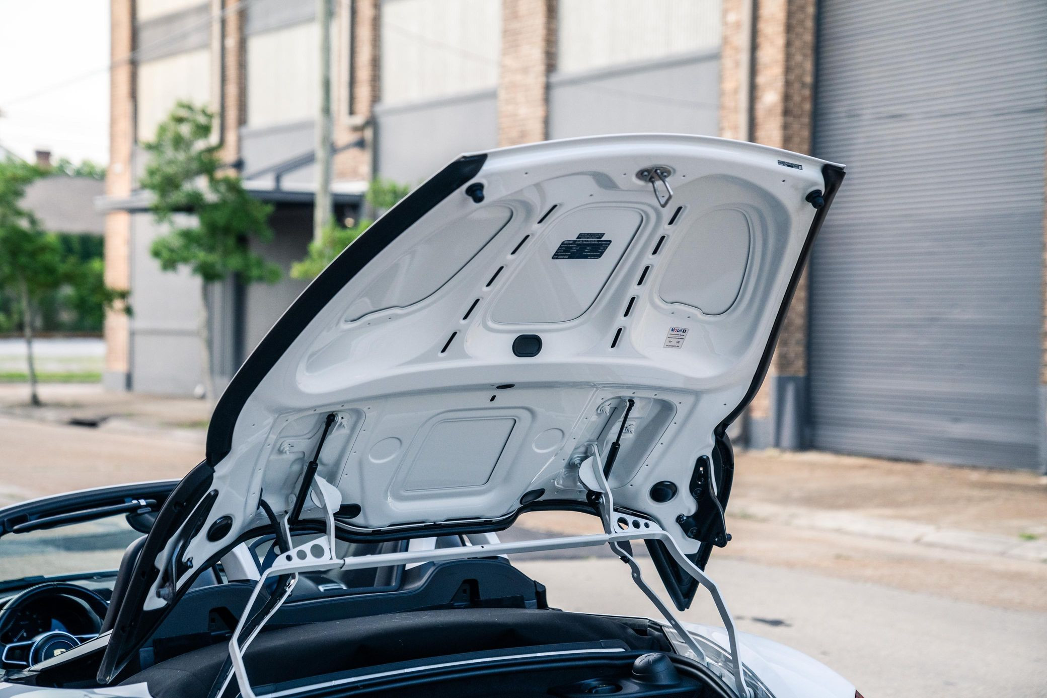 2016 Porsche Boxster Spyder - Image 11