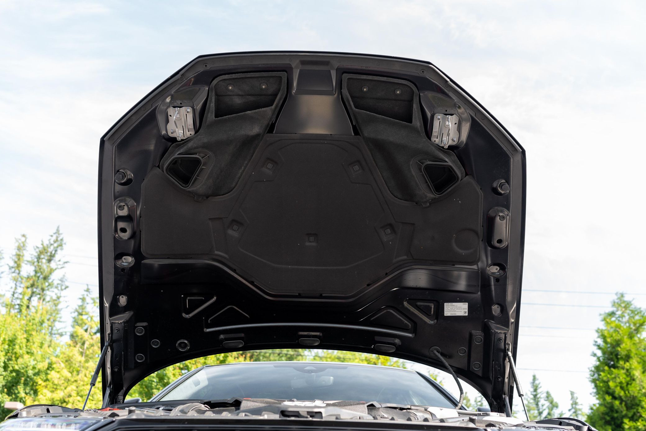 2025 Audi S8 - Image 65