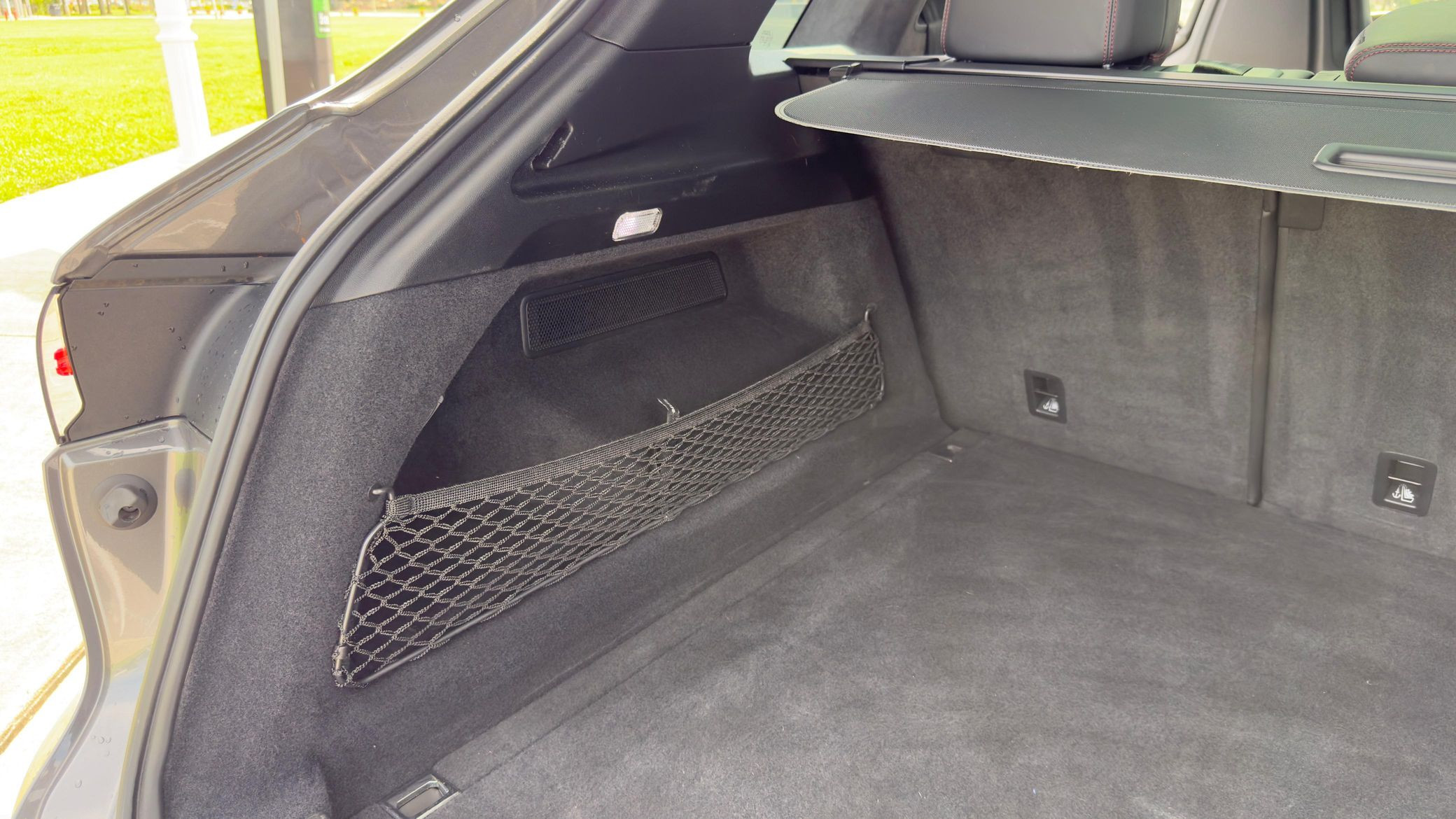 2019 Porsche Cayenne Turbo - Image 67