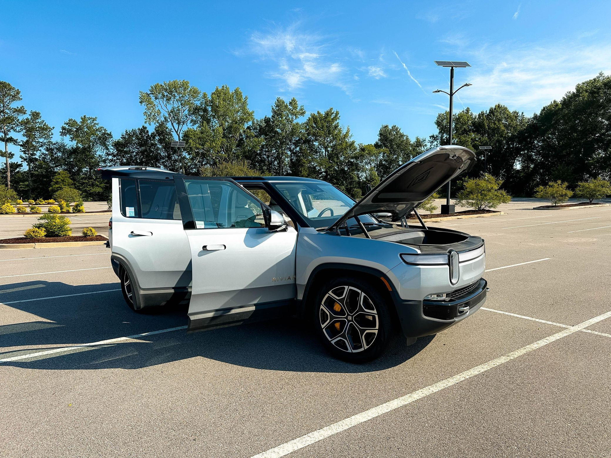 2023 Rivian R1S Adventure Edition - Image 69