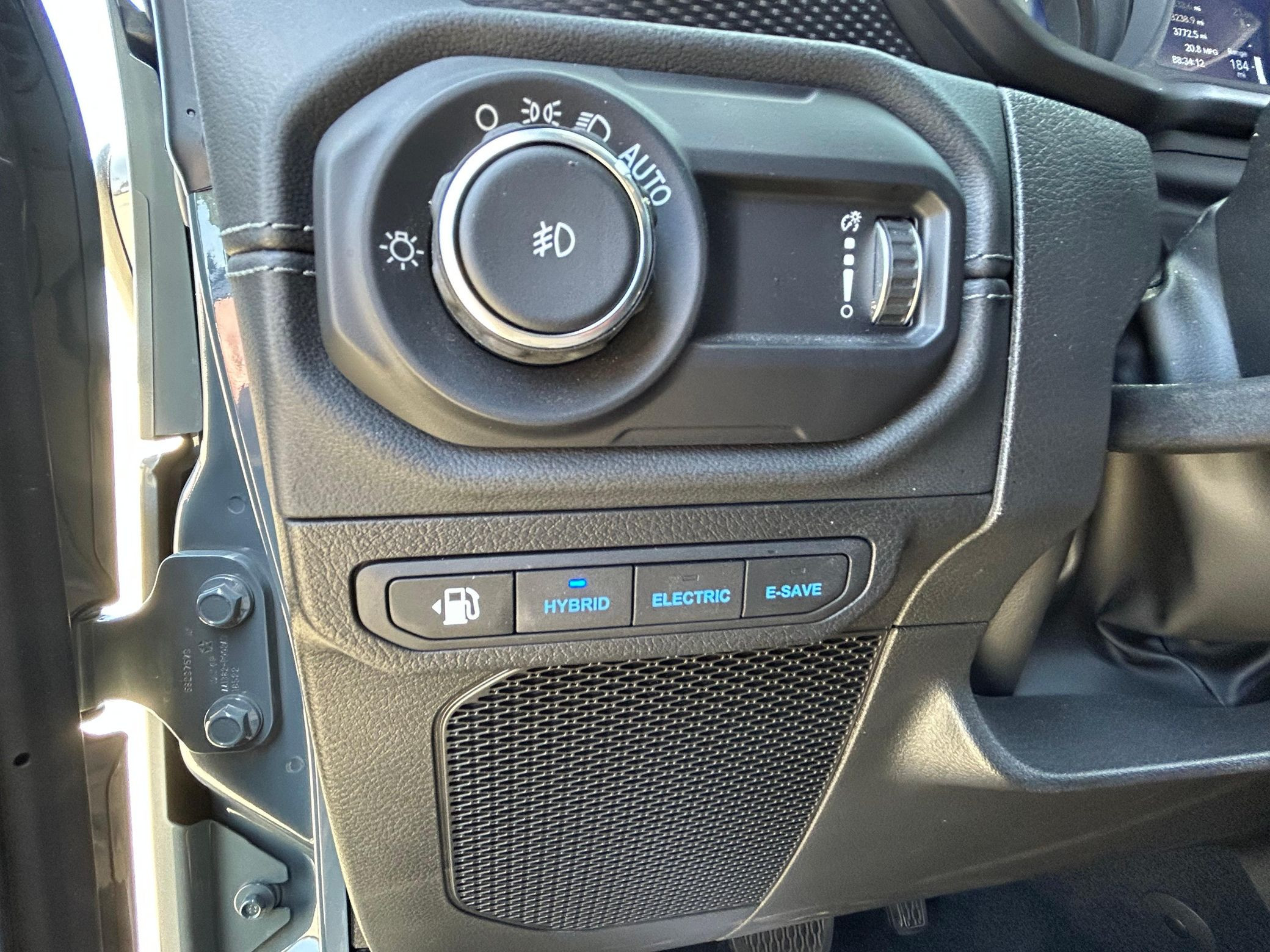 2024 Jeep Wrangler Rubicon 4xe - Image 71