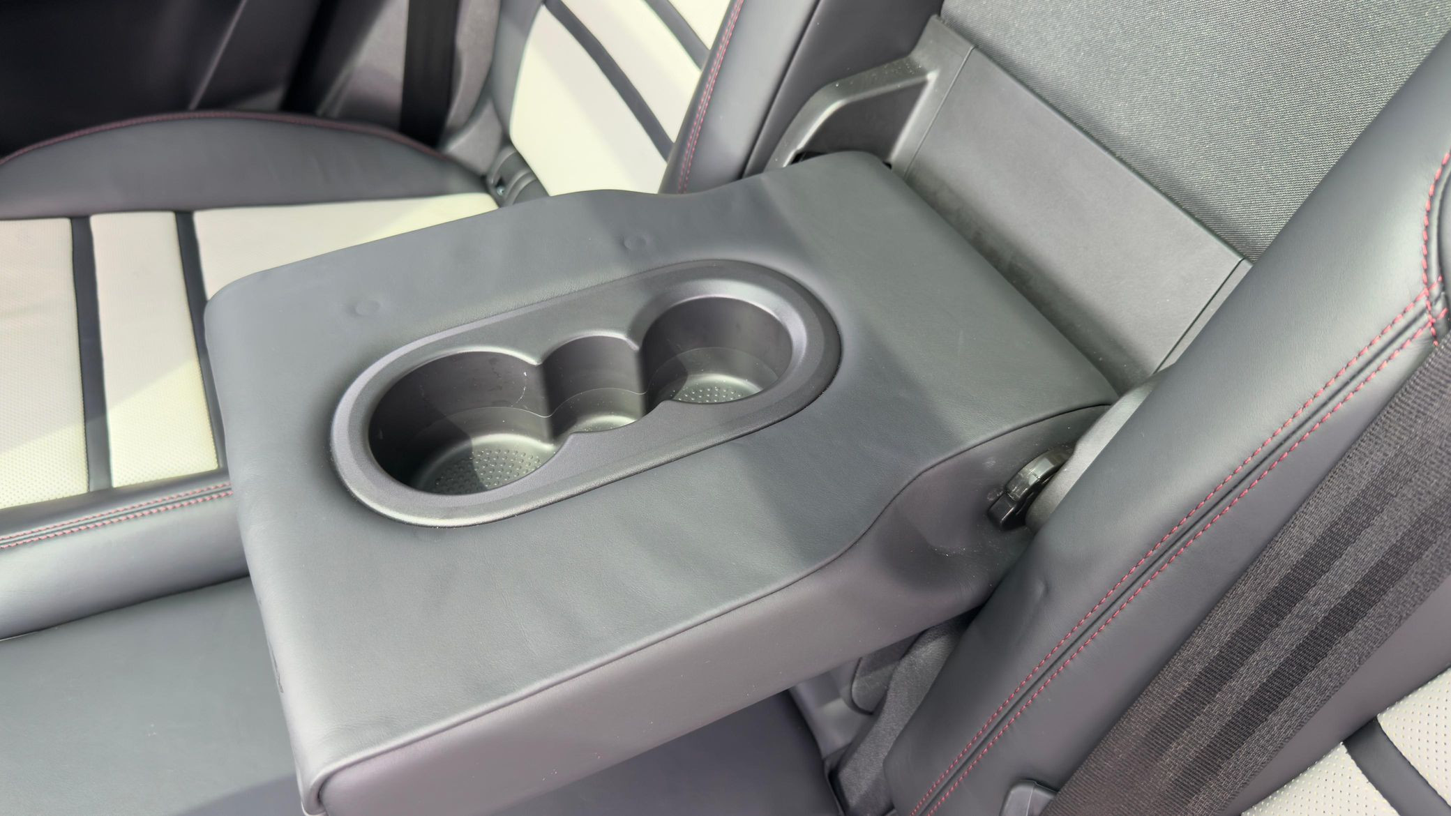 2019 Porsche Cayenne Turbo - Image 70