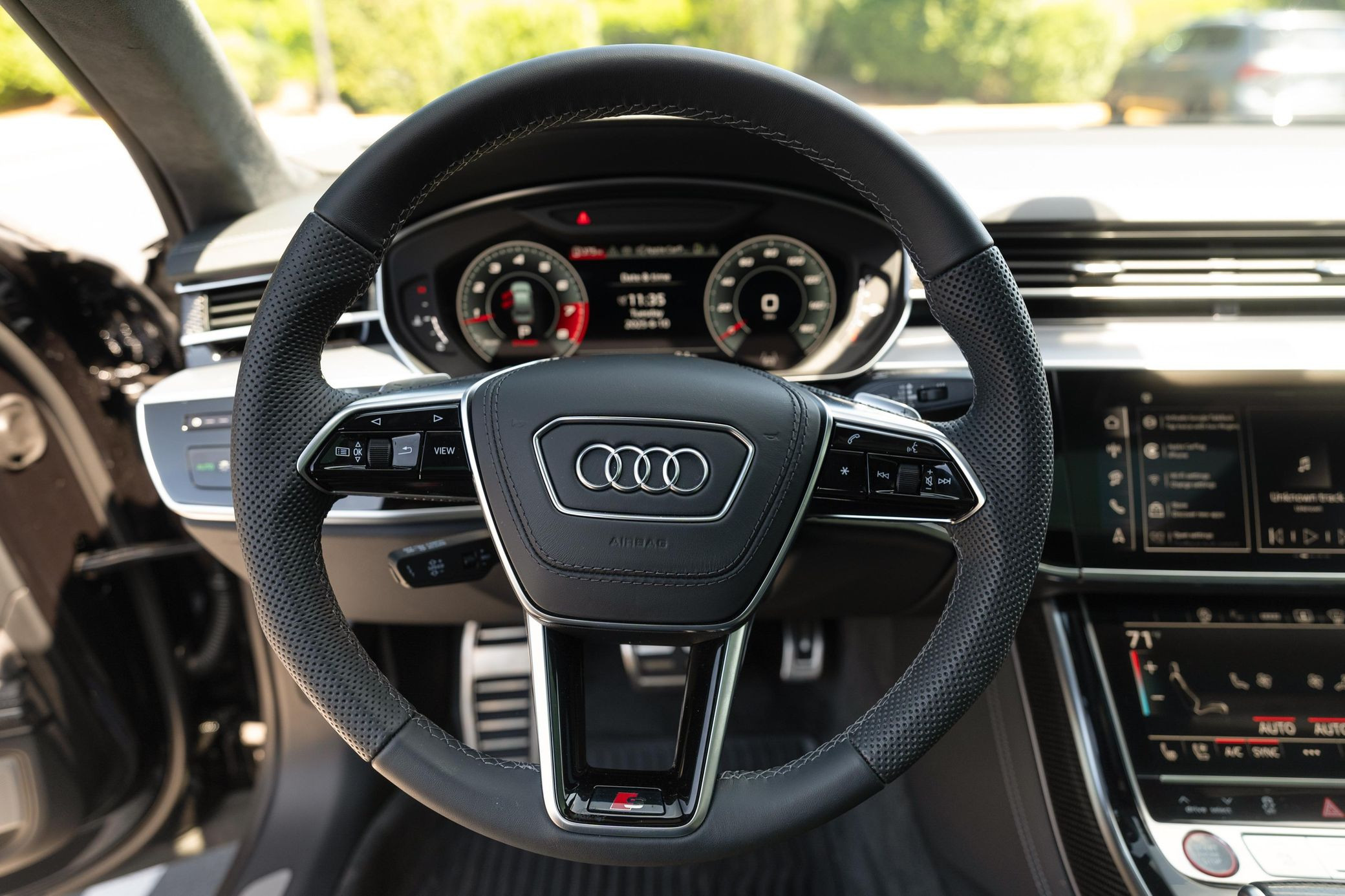 2025 Audi S8 - Image 66