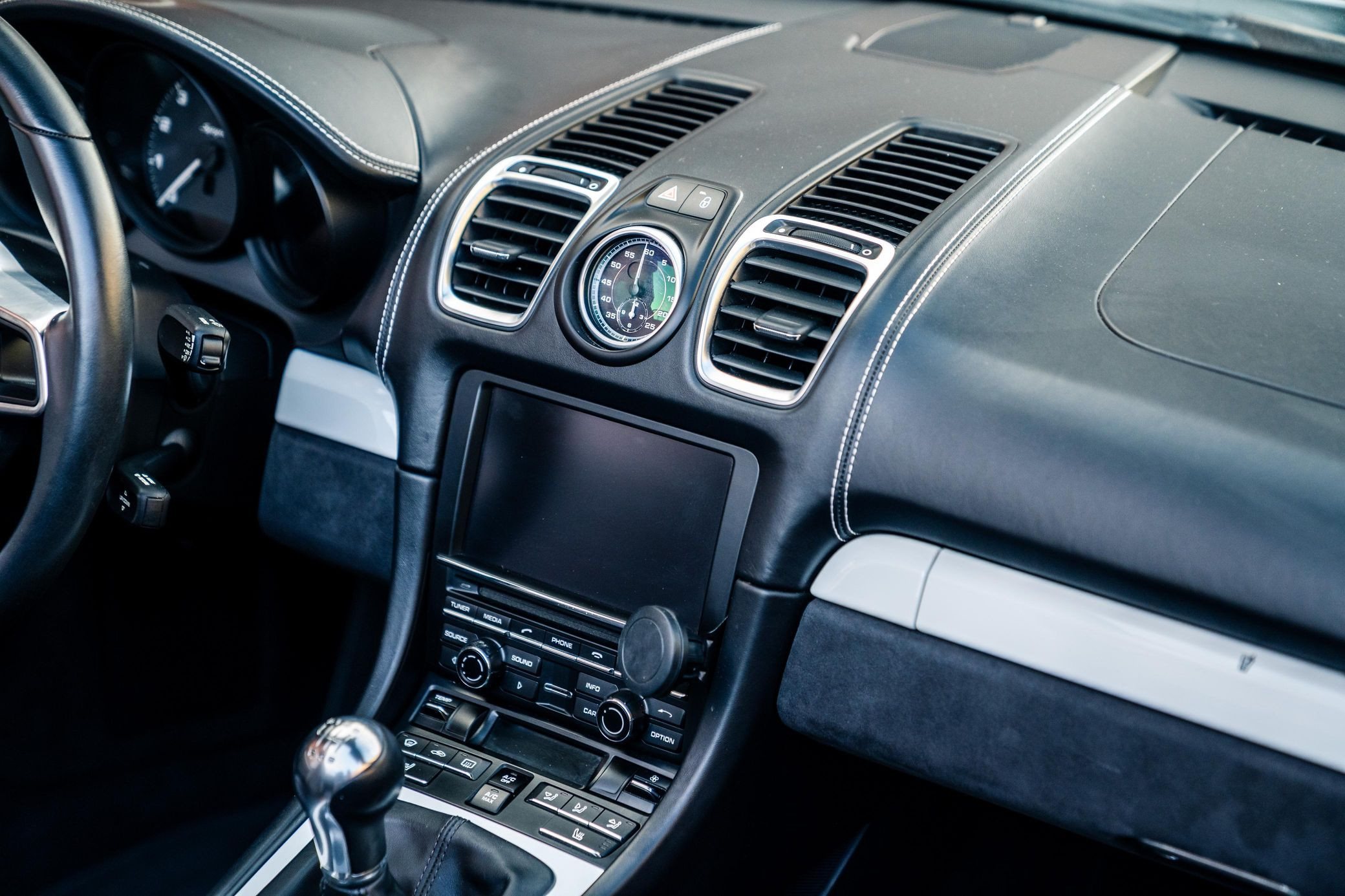 2016 Porsche Boxster Spyder - Image 18