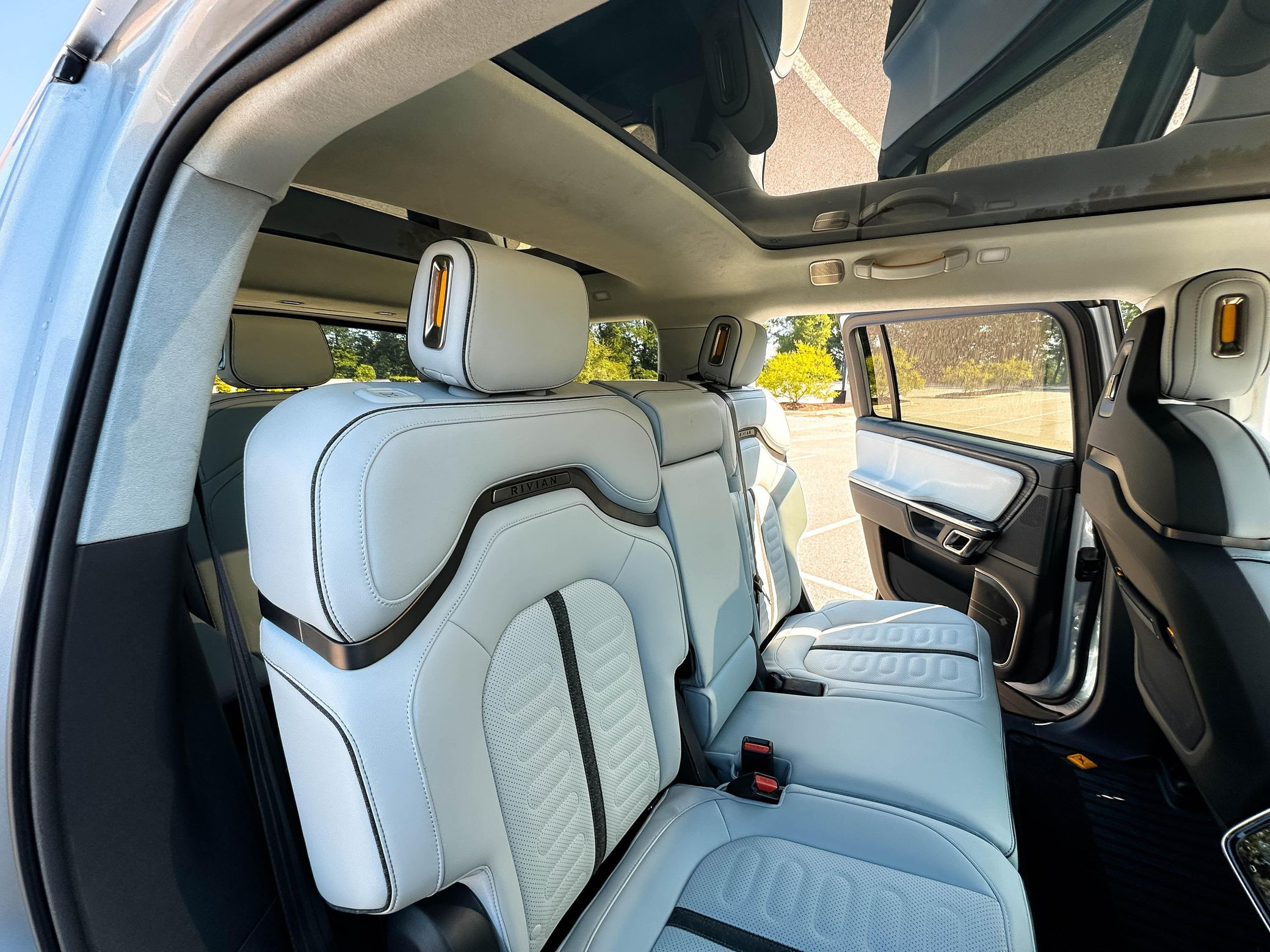 2023 Rivian R1S Adventure Edition - Image 75