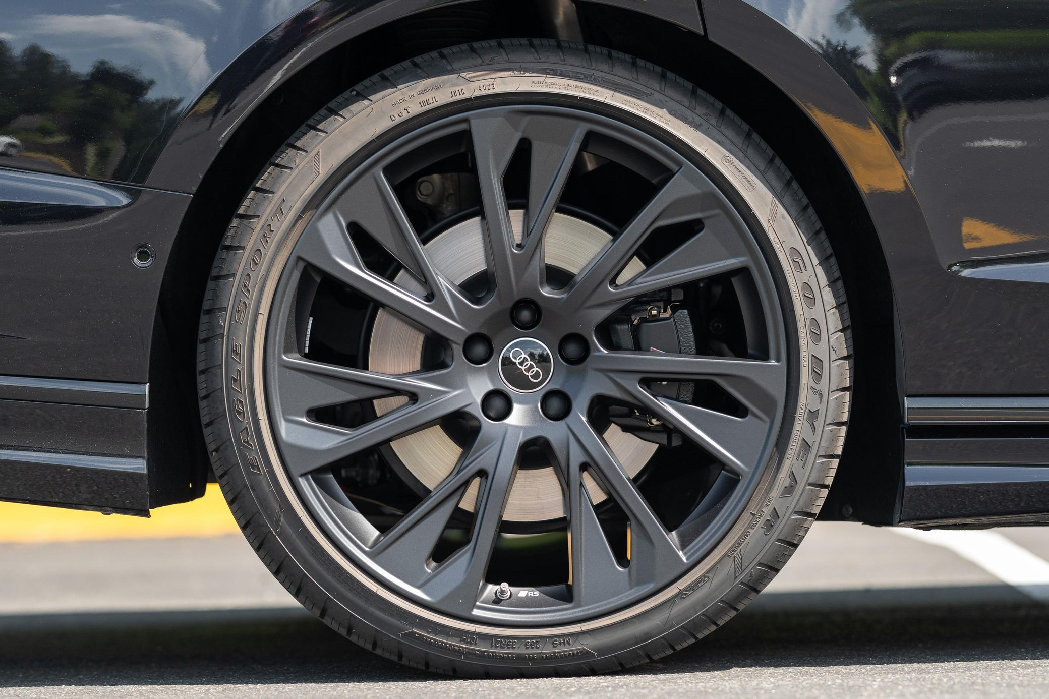 2025 Audi S8 - Image 67