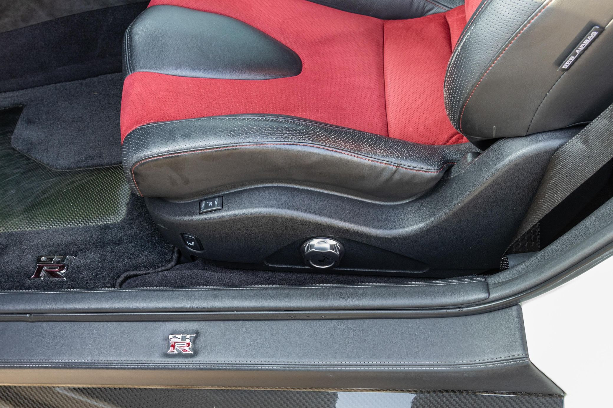 2015 Nissan GT-R NISMO - Image 60