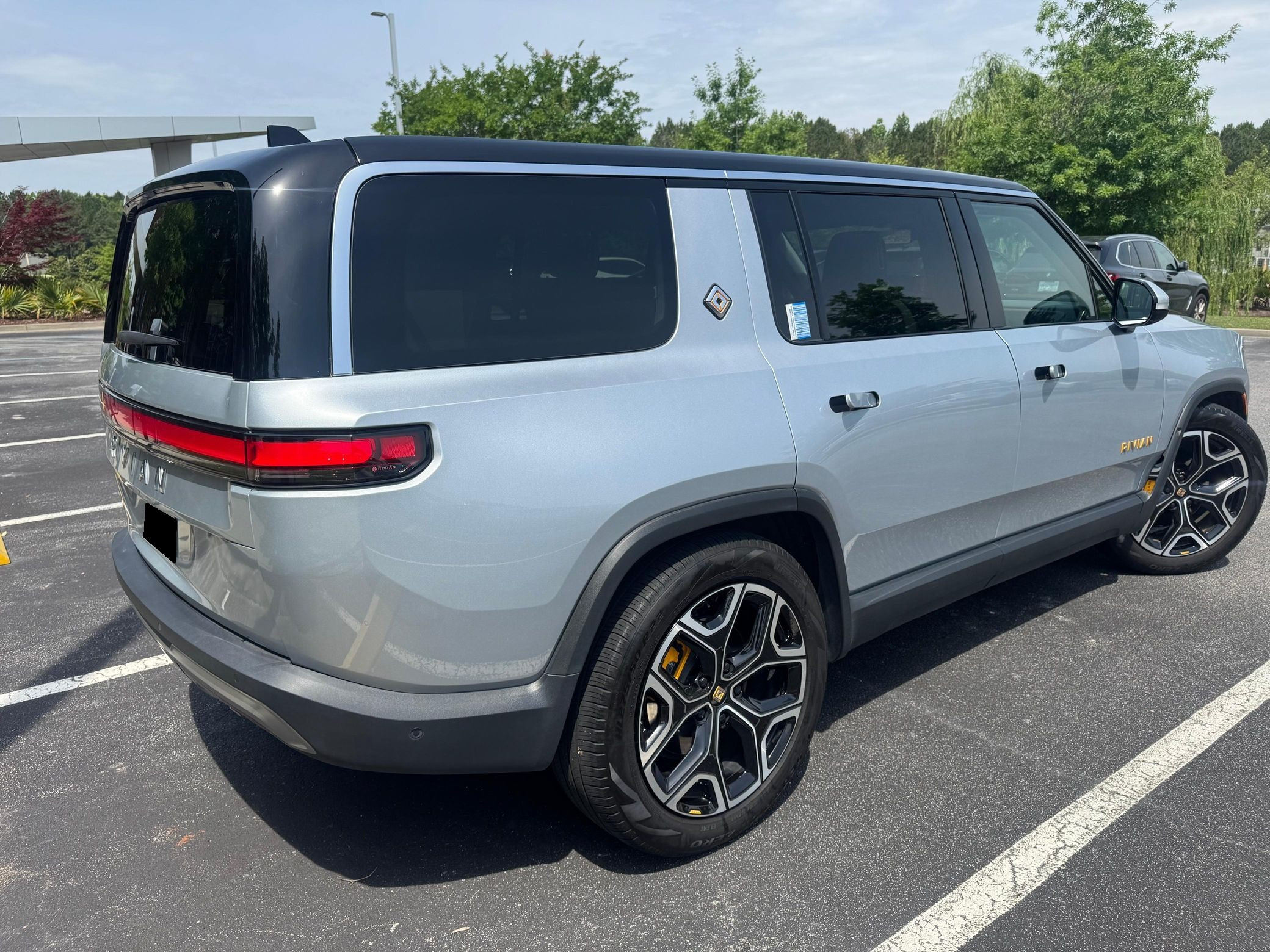 2023 Rivian R1S Adventure Edition - Image 82
