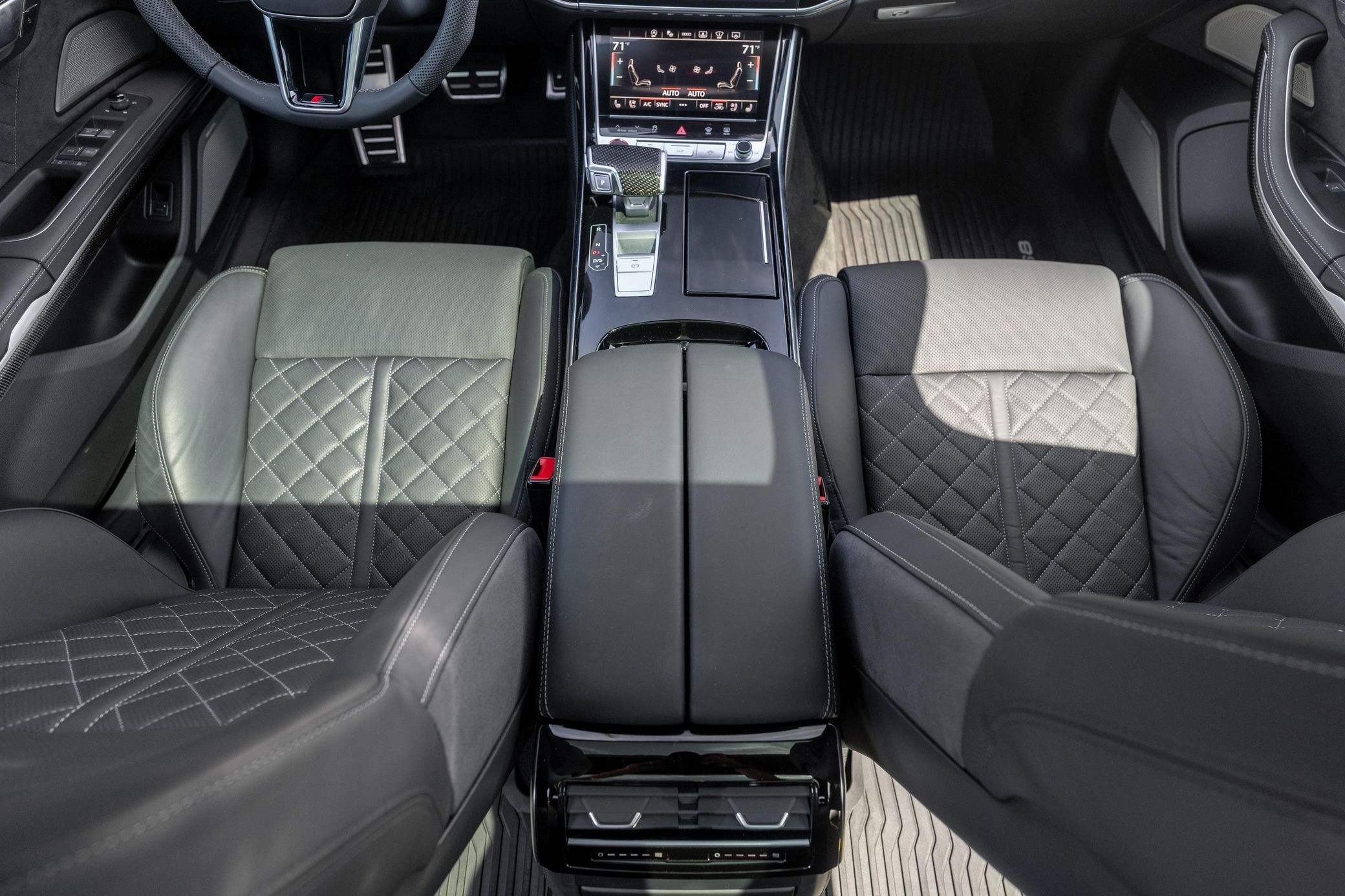 2025 Audi S8 - Image 72