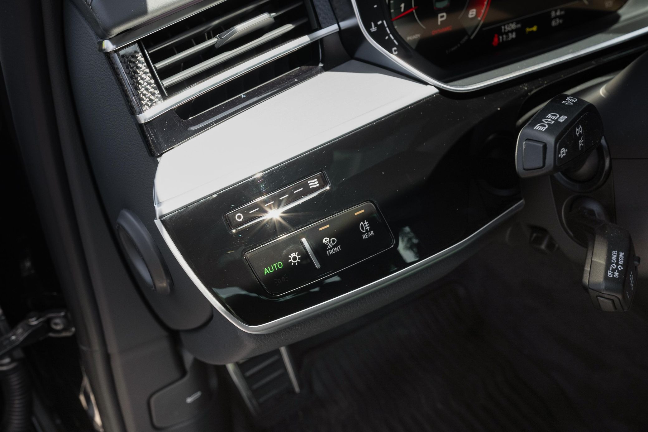 2025 Audi S8 - Image 73