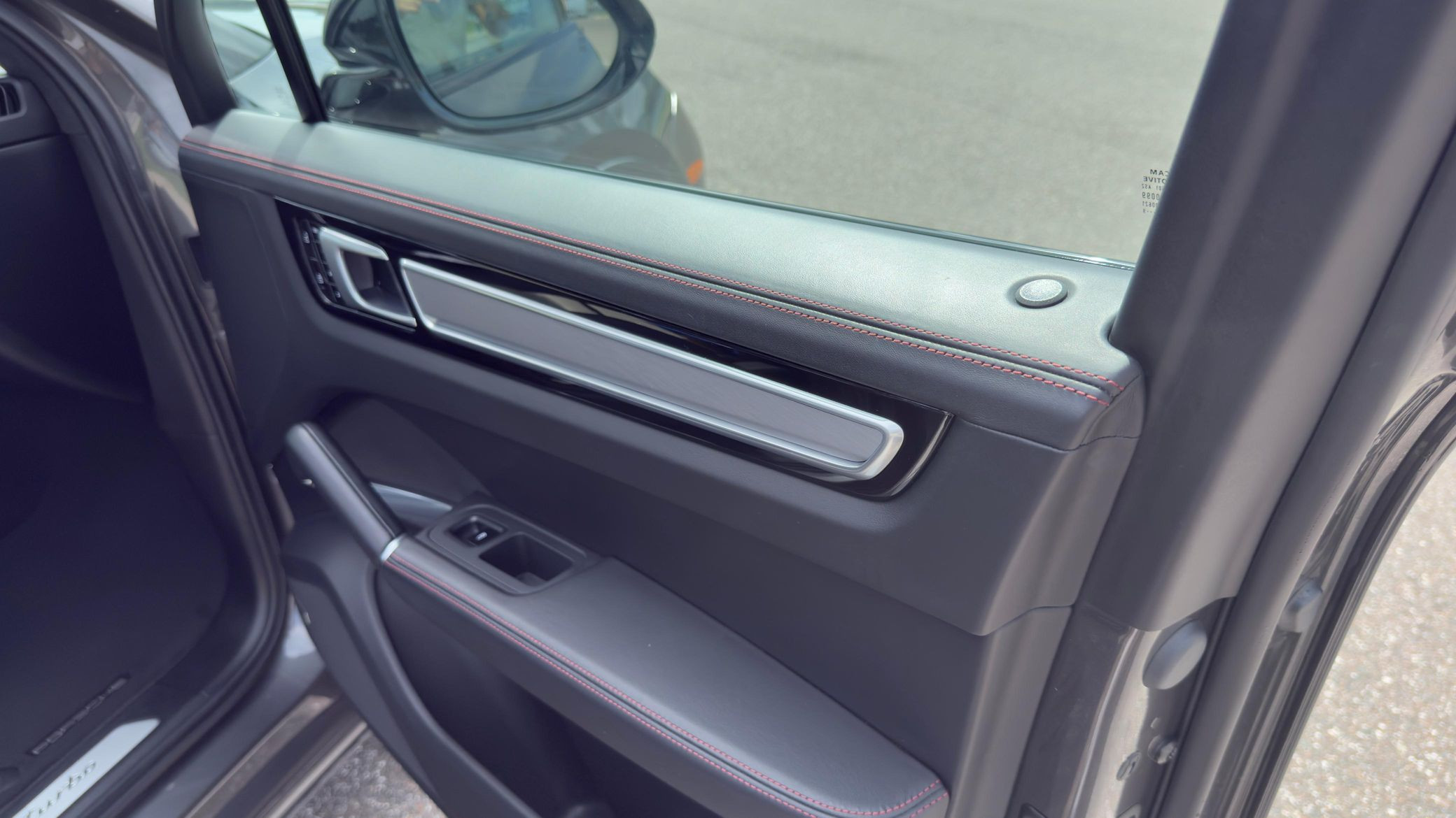 2019 Porsche Cayenne Turbo - Image 82