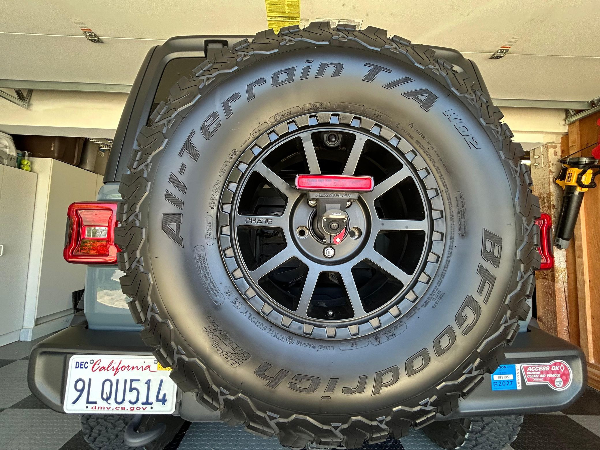 2024 Jeep Wrangler Rubicon 4xe - Image 13