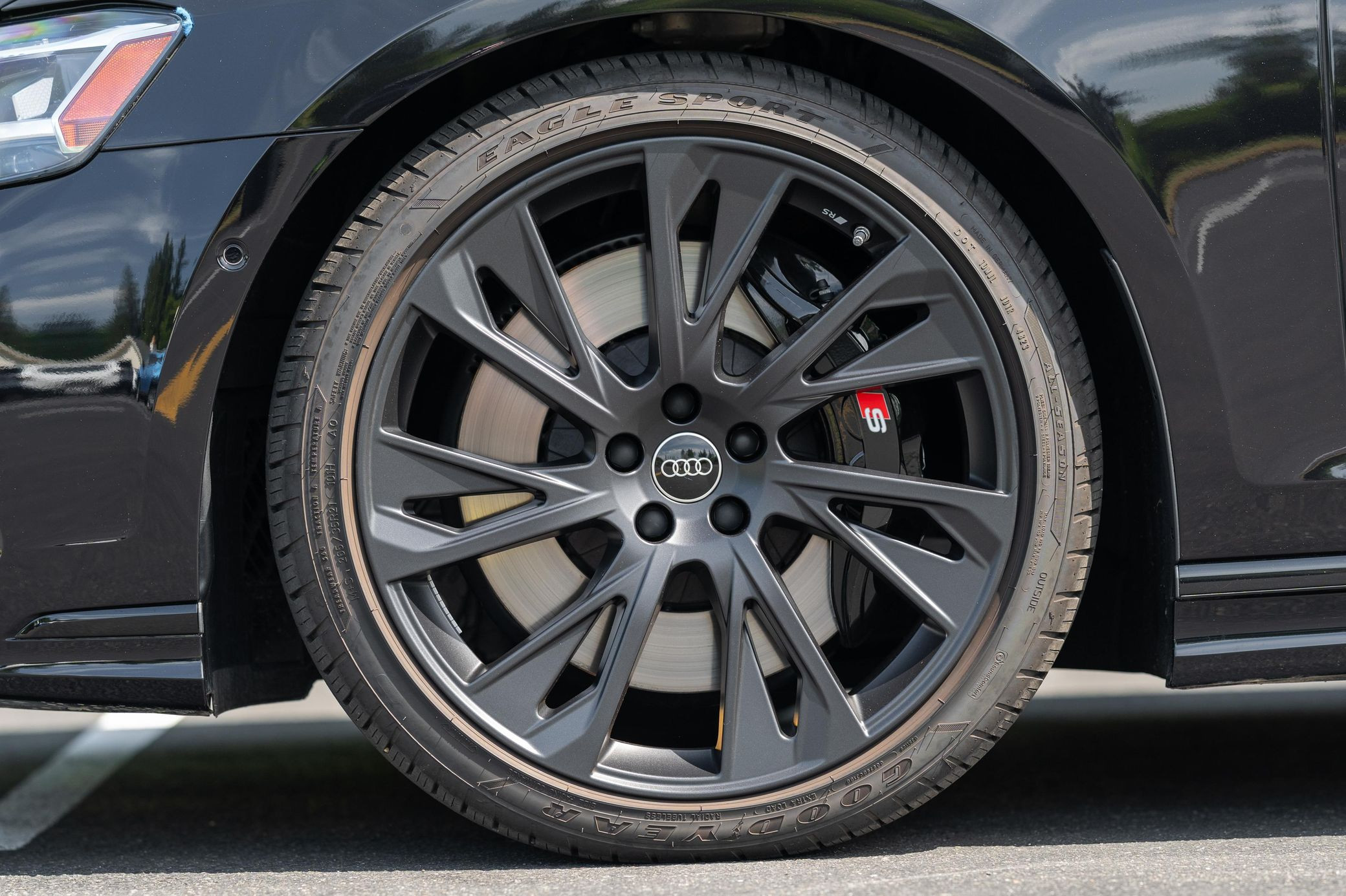 2025 Audi S8 - Image 82