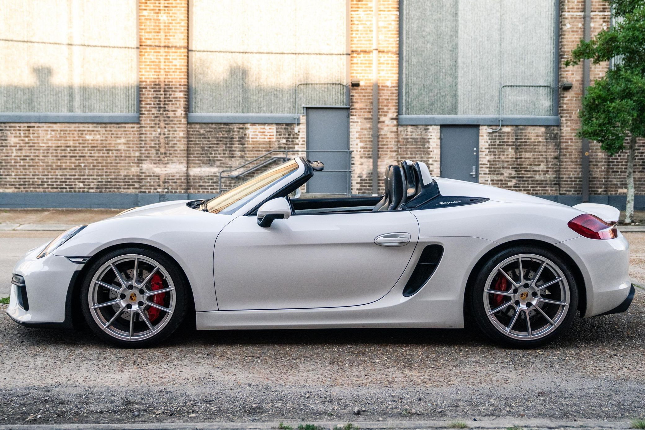 2016 Porsche Boxster Spyder - Image 37