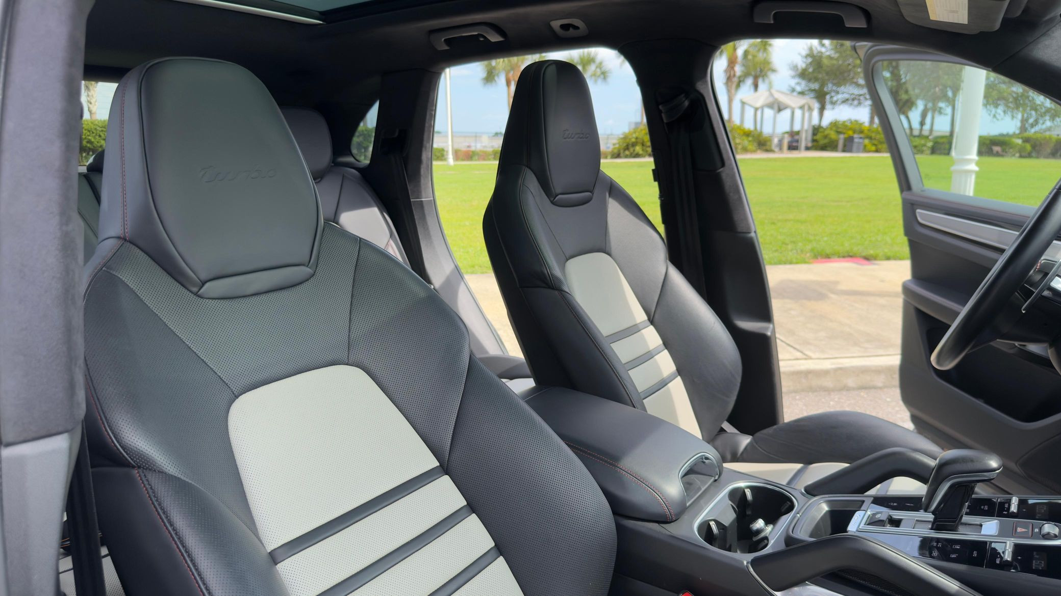 2019 Porsche Cayenne Turbo - Image 92