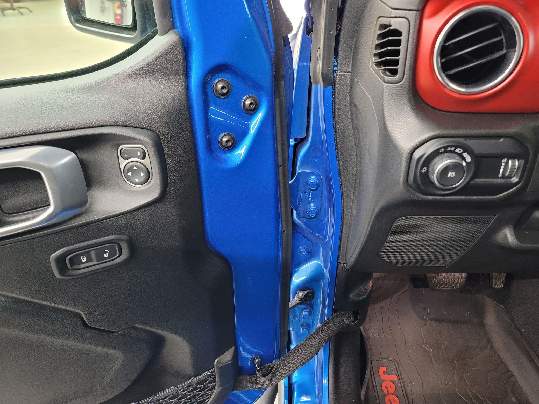 2023 Jeep Wrangler Rubicon - Image 70