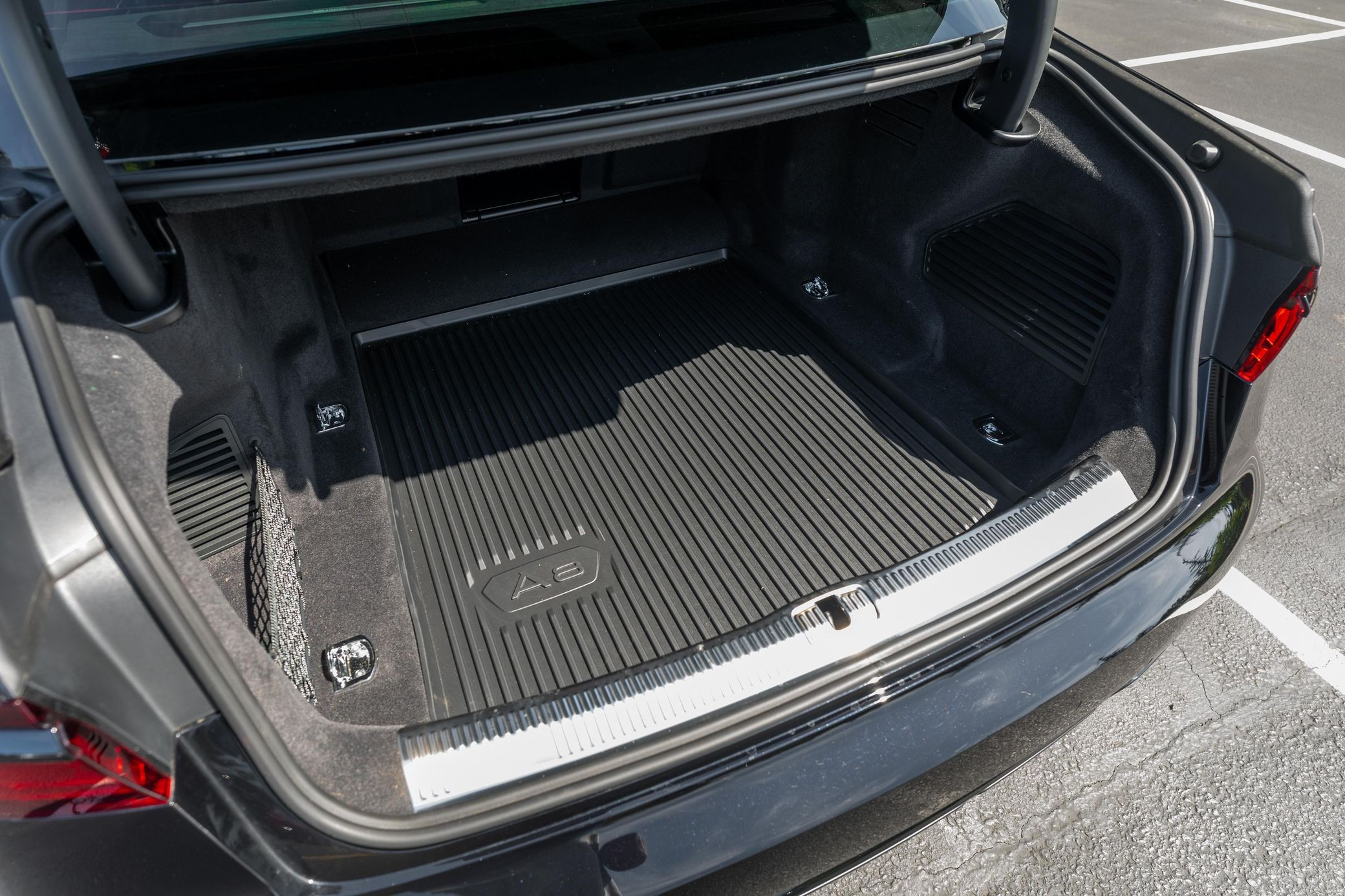 2025 Audi S8 - Image 92