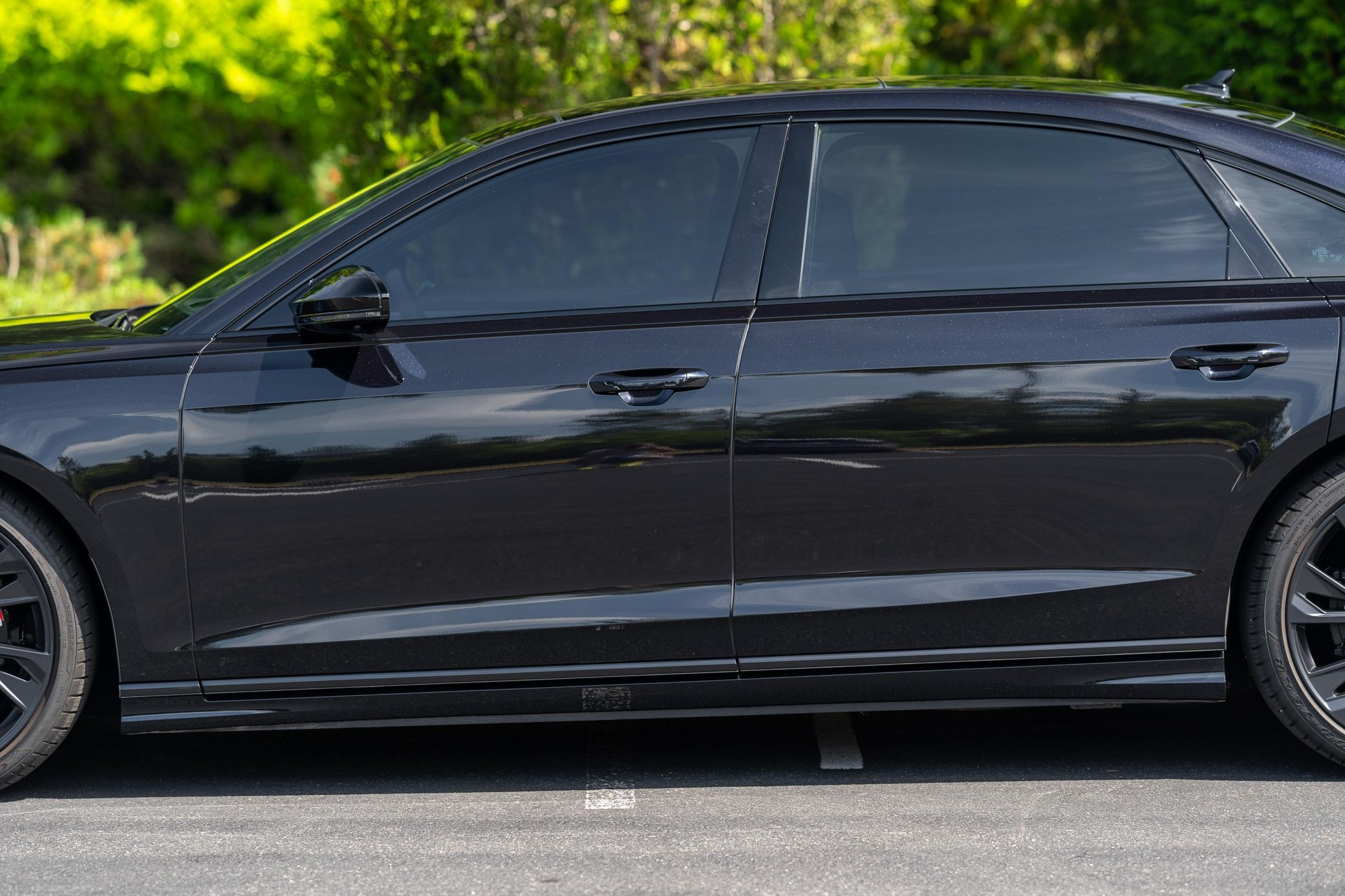 2025 Audi S8 - Image 93