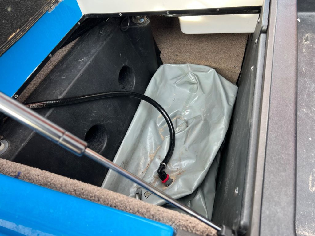 2019 Malibu Boats 23 LSV - Image 38