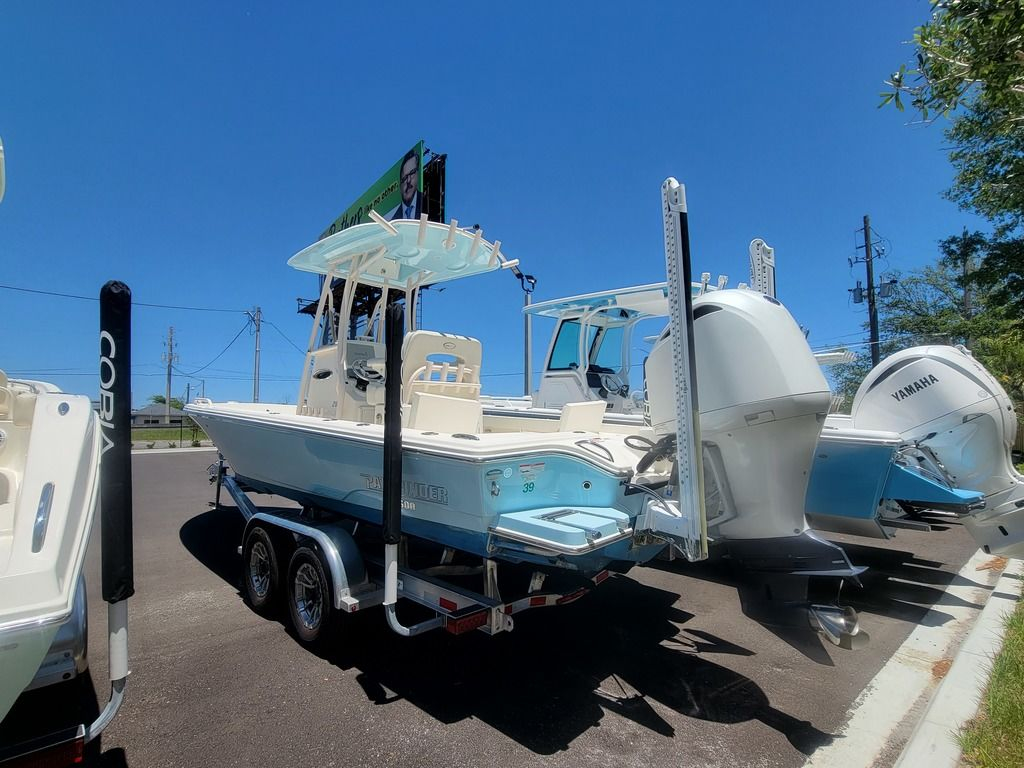 2018 Pathfinder Boats 2600 TRS - Image 12
