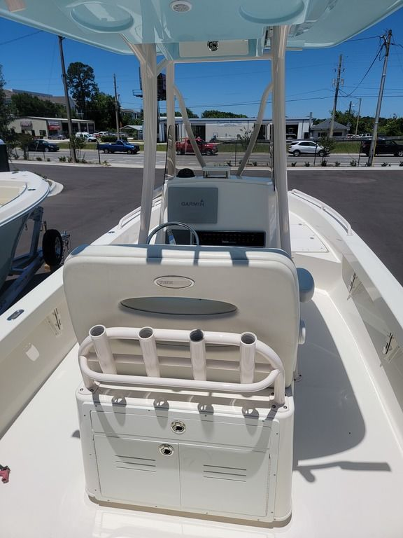 2018 Pathfinder Boats 2600 TRS - Image 13