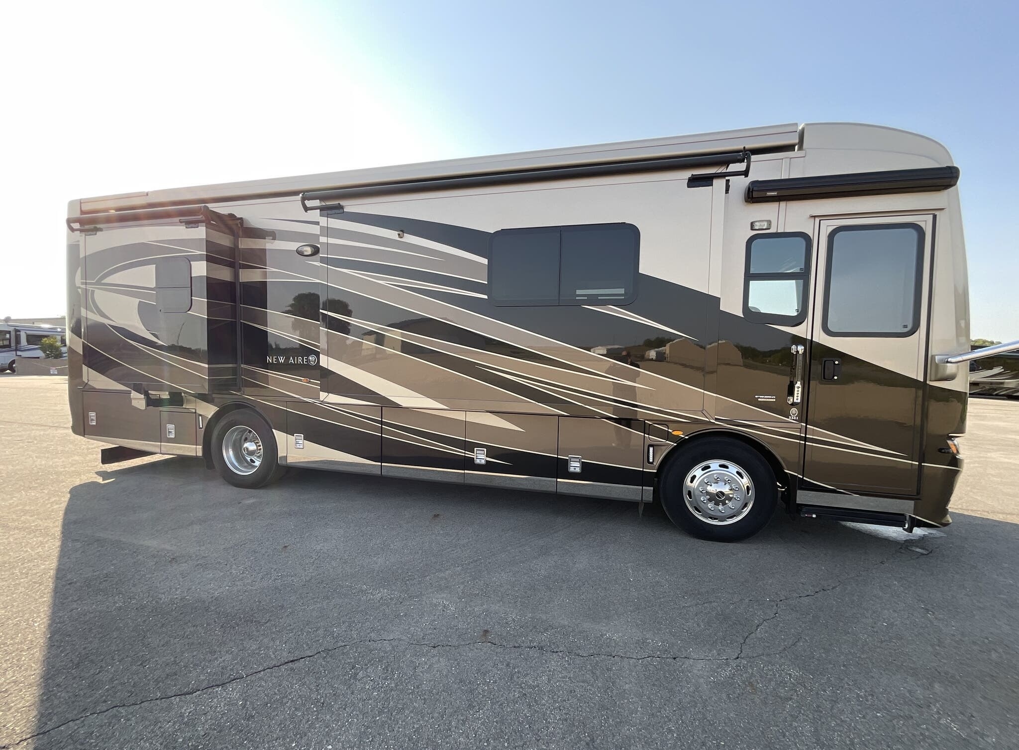 2018 Newmar New Aire 3341 - Image 17